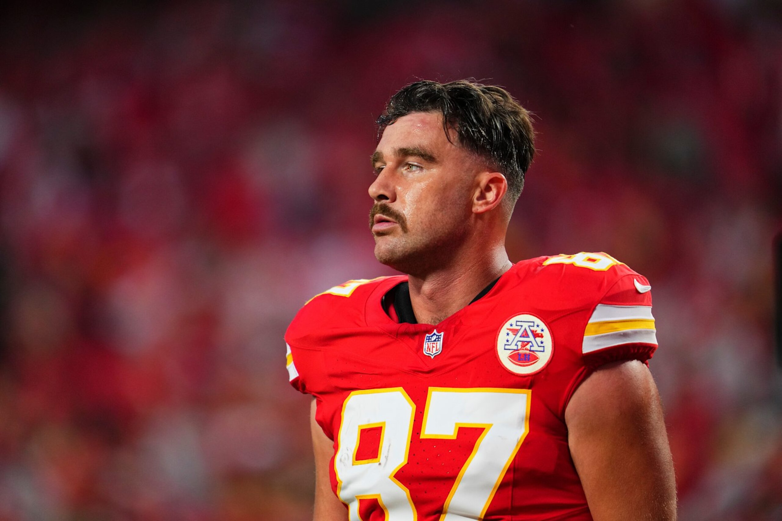 KANSAS CITY, MO - OCTOBER 07: Travis Kelce #87 of the Kansas City Chiefs warms up before kickoff against the New Orleans Saints prior to an NFL football game at GEHA Field at Arrowhead Stadium on October 7, 2024 in Kansas City, Missouri. (Photo by Cooper Neill/Getty Images)