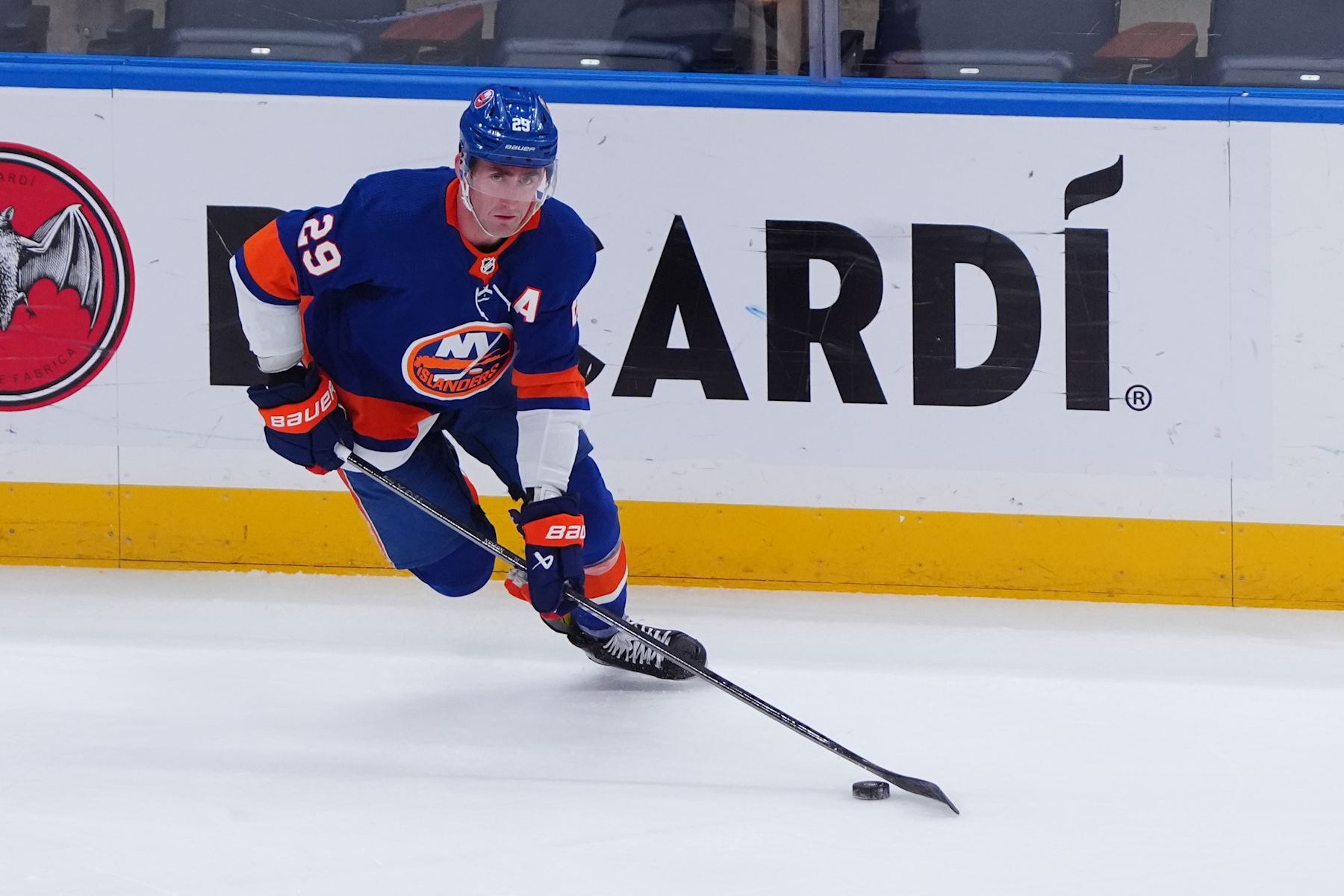 ELMONT, NY - APRIL 17: New York Islanders Center Brock Nelson (29) skates with the puck during the first period of the National Hockey League game between the Pittsburgh Penguins and the New York Islanders on April 17, 2024, at UBS Arena in Elmont, NY. (Photo by Gregory Fisher/Icon Sportswire via Getty Images)