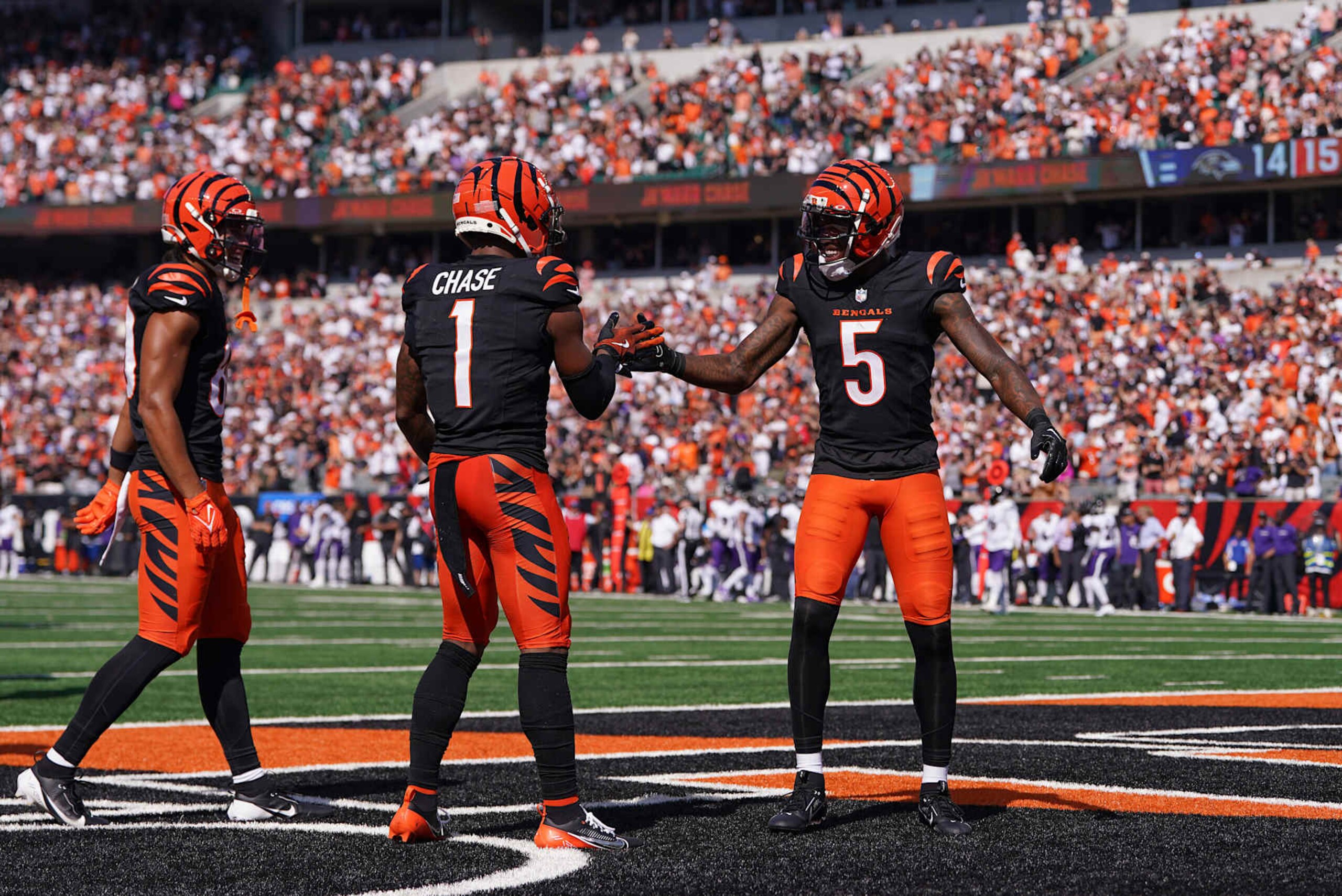 CINCINNATI, OHIO - OCTOBER 06: Ja'Marr Chase #1 of the Cincinnati Bengals celebrates a touchdown against the Baltimore Ravens during the second quarter at Paycor Stadium on October 06, 2024 in Cincinnati, Ohio. (Photo by Dylan Buell/Getty Images)