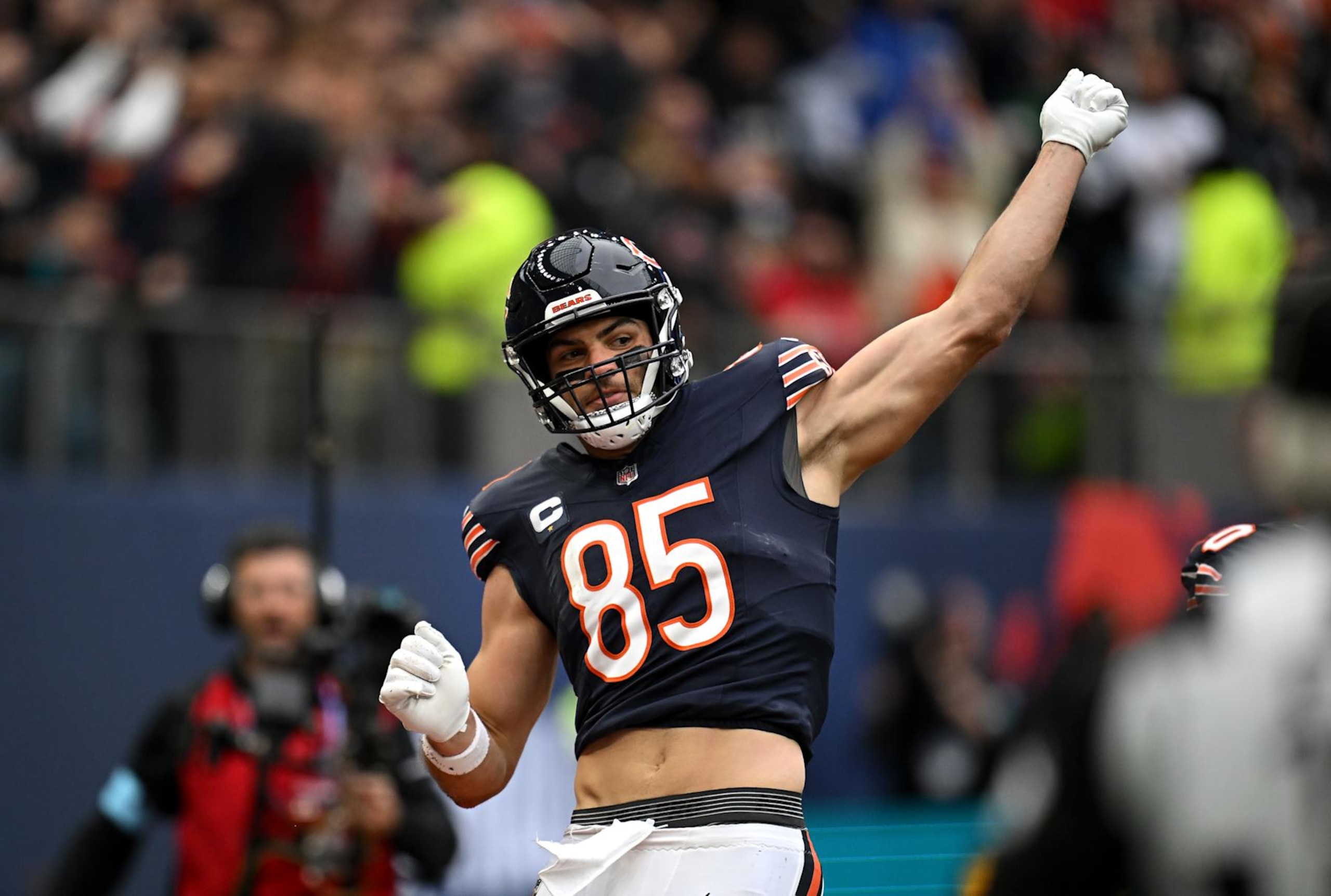 LONDON, ENGLAND - OCTOBER 13: Cole Kmet of Chicago Bears celebrates a touchdown during the NFL match between Jacksonville Jaguars and Chicago Bears at Tottenham Hotspur Stadium on October 13, 2024 in London, England. (Photo by Harry Murphy/Getty Images)