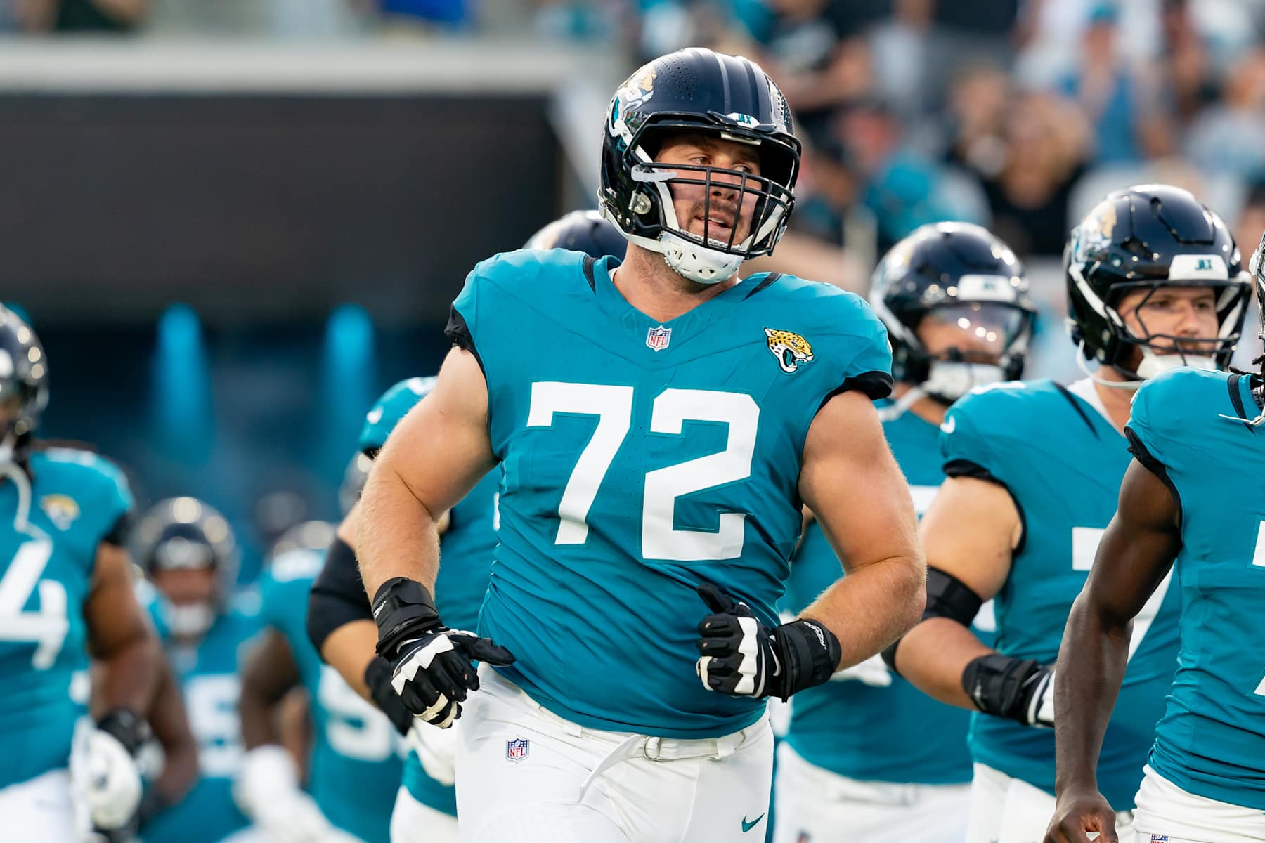 JACKSONVILLE, FL - AUGUST 17:Jacksonville Jaguars offensive tackle Walker Little (72) takes the field for introductions before a preseason NFL game between the Tampa Bay Buccaneers and the Jacksonville Jaguars on August, 17 2024 at EverBank Stadium in Jacksonville, FL.(Photo by Chris Leduc/Icon Sportswire via Getty Images)