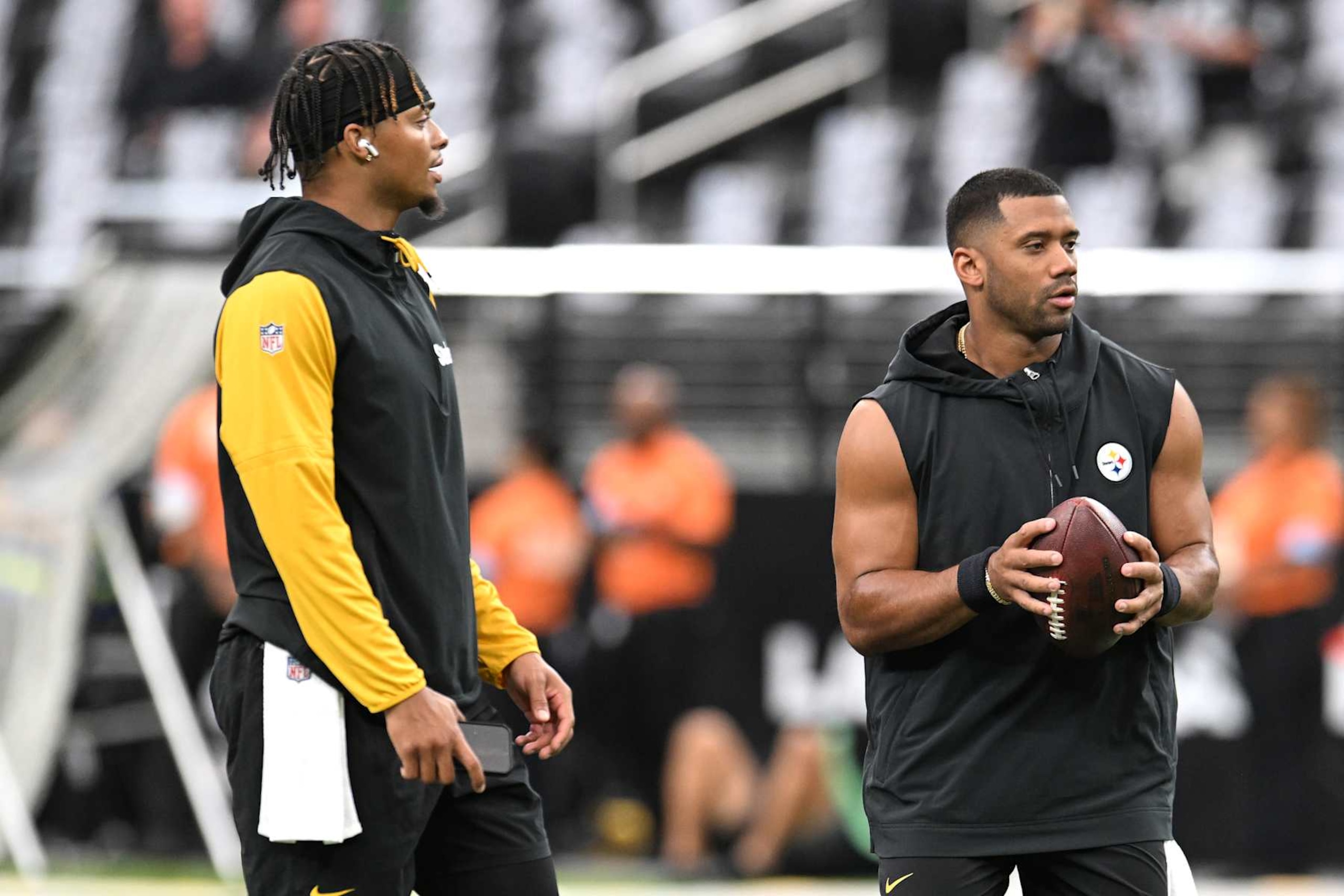 LAS VEGAS, NEVADA - OCTOBER 13: (L-R) Justin Fields #2 and Russell Wilson #3 of the Pittsburgh Steelers warm-up prior to a game against the Las Vegas Raiders at Allegiant Stadium on October 13, 2024 in Las Vegas, Nevada. (Photo by Candice Ward/Getty Images) LAS VEGAS, NEVADA - OCTOBER 13: (L-R) Justin Fields #2 and Russell Wilson #3 of the Pittsburgh Steelers warm-up prior to a game against the Las Vegas Raiders at Allegiant Stadium on October 13, 2024 in Las Vegas, Nevada. (Photo by Candice Ward/Getty Images)