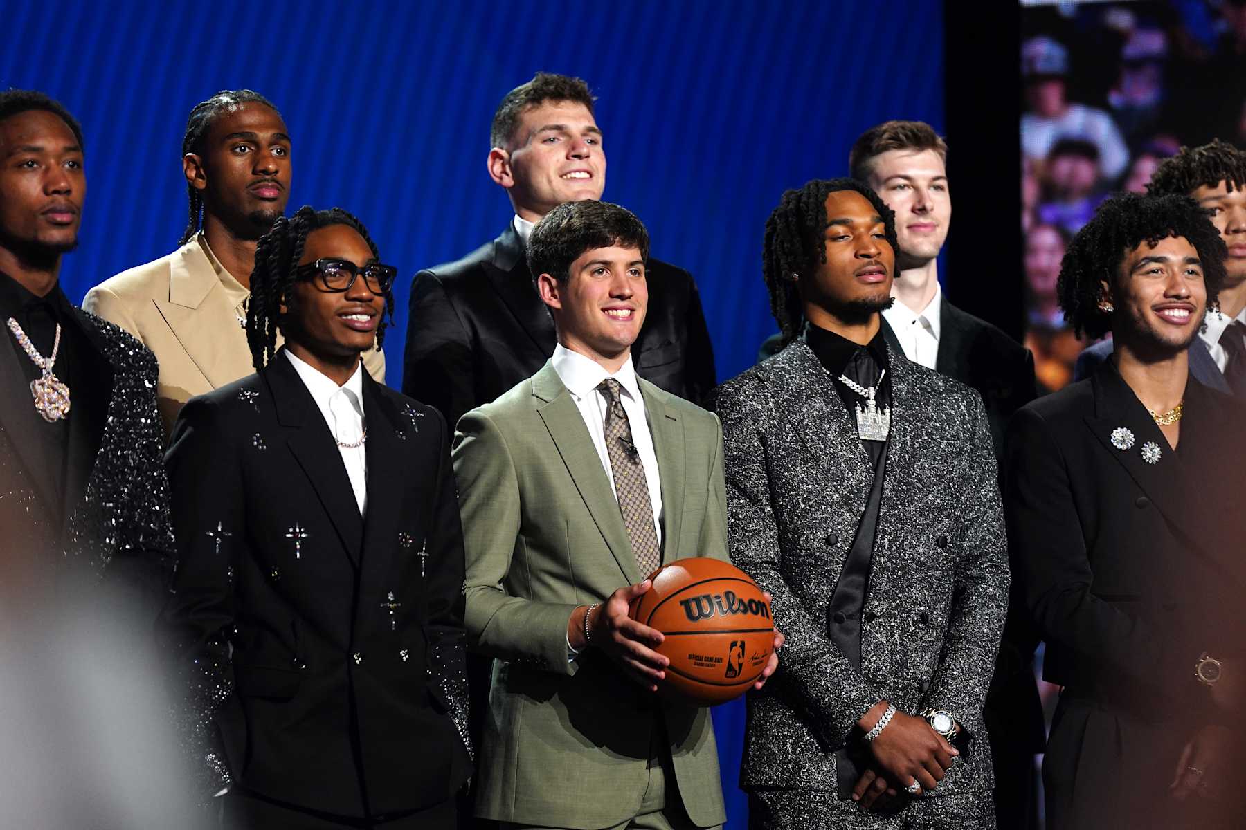 BROOKLYN, NY - JUNE 26: Reed Sheppard, Rob Dillingham, Alex Sarr, Stephon Castle, Donovan Clingan, Jared McCain, Ron Holland, Tidjane Salaun and Kyle Filipowski pose for the camera during the 2024 NBA Draft - Round One on June 26, 2024 at Barclays Center in Brooklyn, New York. NOTE TO USER: User expressly acknowledges and agrees that, by downloading and or using this photograph, User is consenting to the terms and conditions of the Getty Images License Agreement. Mandatory Copyright Notice: Copyright 2024 NBAE (Photo by Catalina Fragoso/NBAE via Getty Images)