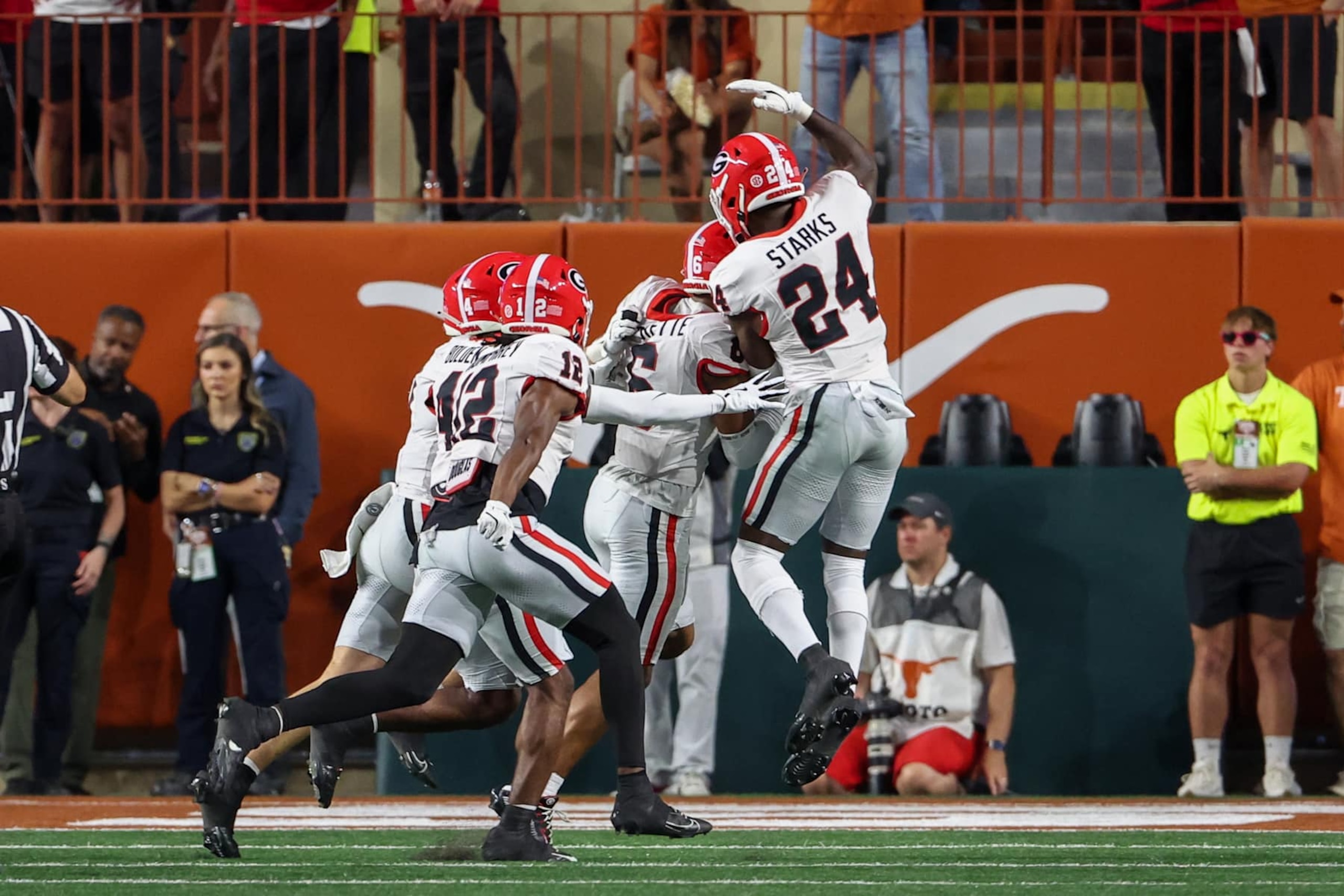 AUSTIN, TX - OCTOBER 19: Georgia Bulldogs defensive back Daylen Everette (6) celebrates and interception with teammates during the SEC college football game between Texas Longhorns and Georgia Bulldogs on October 19, 2024, at Darrell K Royal - Texas Memorial Stadium in Austin, TX.  (Photo by David Buono/Icon Sportswire via Getty Images)