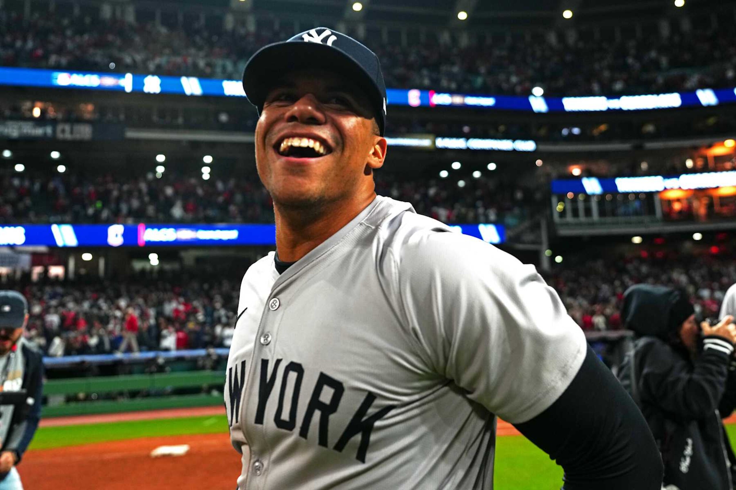 CLEVELAND, OH - OCTOBER 19: Juan Soto #22 of the New York Yankees celebrates on the field after defeating the Cleveland Guardians in Game 5 of the ALCS presented by loanDepot to advance to the 2024 Major League Baseball World Series at Progressive Field on Saturday, October 19, 2024 in Cleveland, Ohio. (Photo by Mary DeCicco/MLB Photos via Getty Images) CLEVELAND, OH - OCTOBER 19: Juan Soto #22 of the New York Yankees celebrates on the field after defeating the Cleveland Guardians in Game 5 of the ALCS presented by loanDepot to advance to the 2024 Major League Baseball World Series at Progressive Field on Saturday, October 19, 2024 in Cleveland, Ohio. (Photo by Mary DeCicco/MLB Photos via Getty Images)