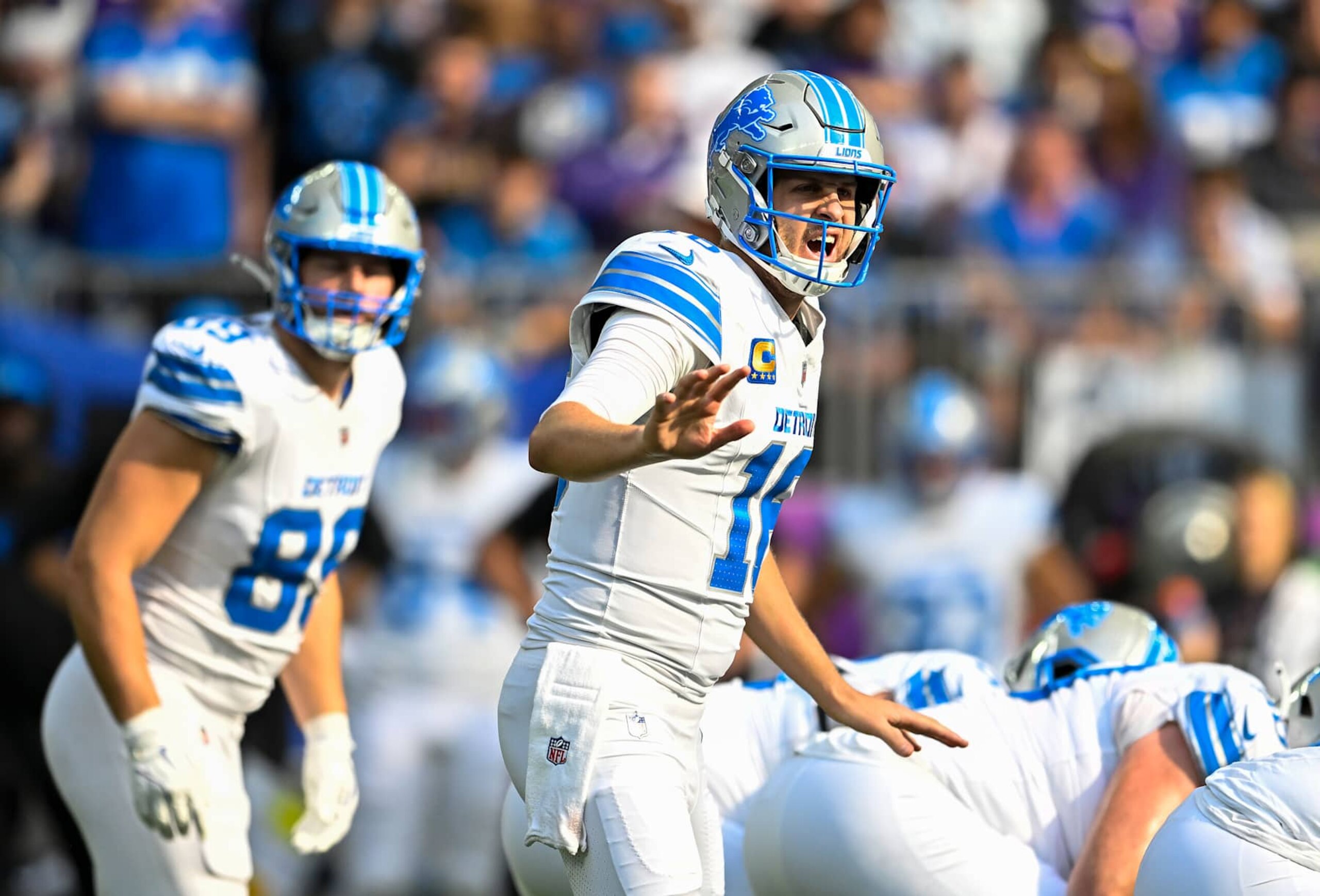 MINNEAPOLIS, MINNESOTA - OCTOBER 20: Jared Goff #16 of the Detroit Lions calls out before a snap in the first quarter of a game against the Minnesota Vikings at U.S. Bank Stadium on October 20, 2024 in Minneapolis, Minnesota. (Photo by Stephen Maturen/Getty Images)