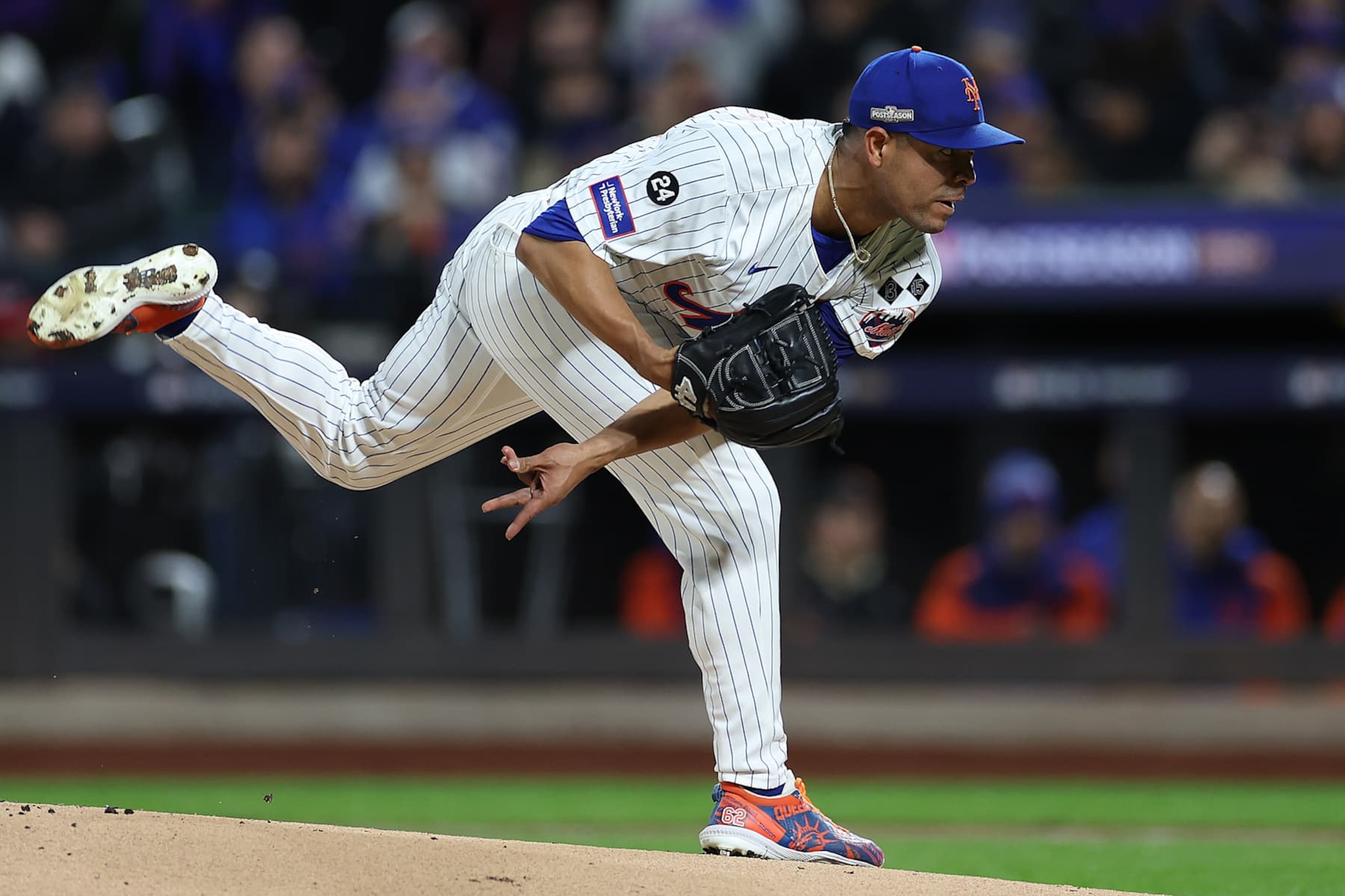 NEW YORK, NEW YORK - OCTOBER 17: Jose Quintana #62 of the New York Mets throws a pitch during the first inning against the Los Angeles Dodgers during Game Four of the National League Championship Series at Citi Field on October 17, 2024 in New York City. (Photo by Sarah Stier/Getty Images)