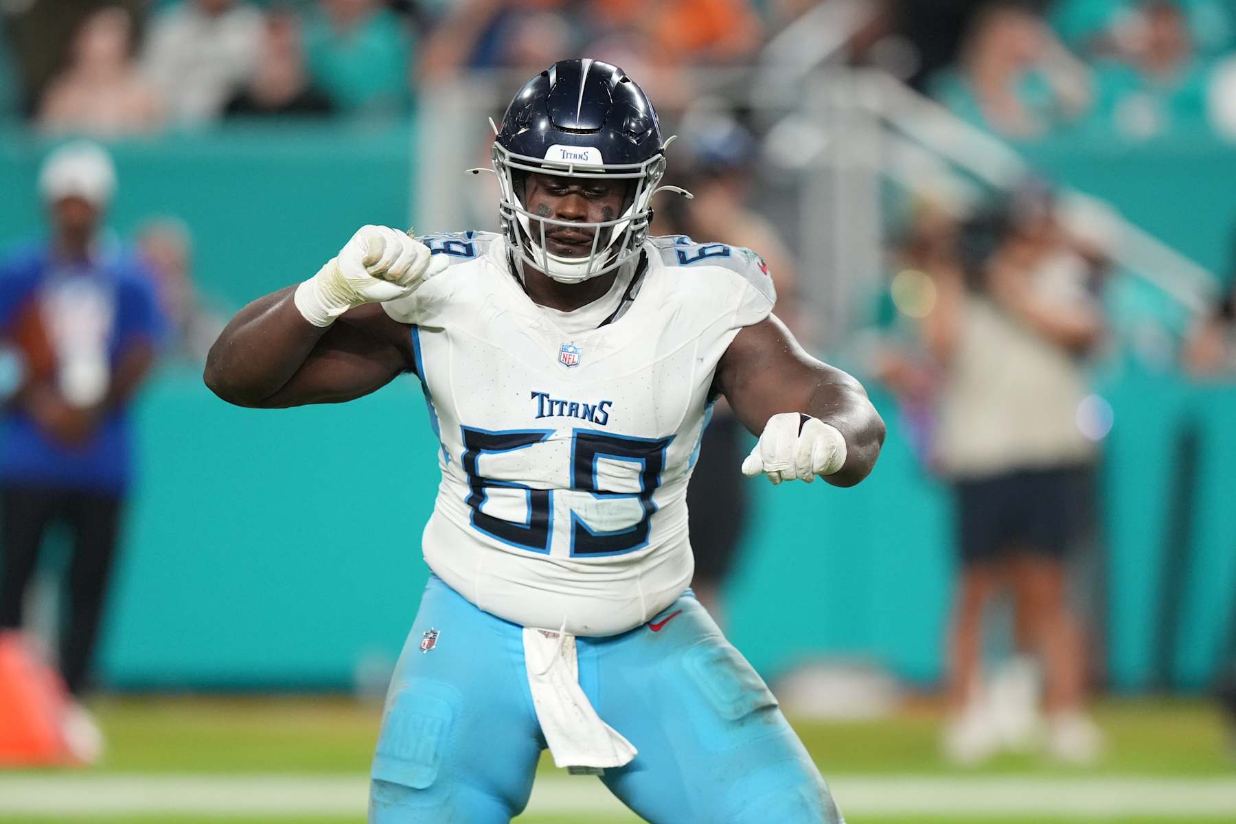 MIAMI GARDENS, FL - SEPTEMBER 30: Tennessee Titans defensive tackle Sebastian Joseph-Day (69) celebrates after a sack during the game between the Tennessee Titans and the Miami Dolphins on Monday, September 30, 2024 at Hard Rock Stadium in Miami Gardens, Fla. (Photo by Peter Joneleit/Icon Sportswire via Getty Images)