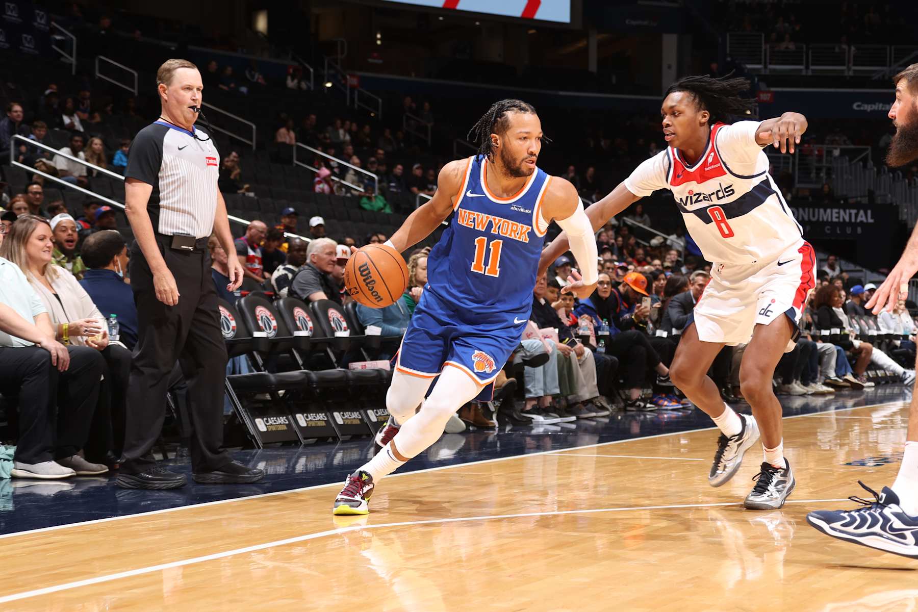WASHINGTON, DC -  OCTOBER 18: Jalen Brunson #11 of the New York Knicks drives to the basket during the game against the Washington Wizards on October 18, 2024 at Capital One Arena in Washington, DC. NOTE TO USER: User expressly acknowledges and agrees that, by downloading and or using this Photograph, user is consenting to the terms and conditions of the Getty Images License Agreement. Mandatory Copyright Notice: Copyright 2024 NBAE (Photo by Kenny Giarla/NBAE via Getty Images)