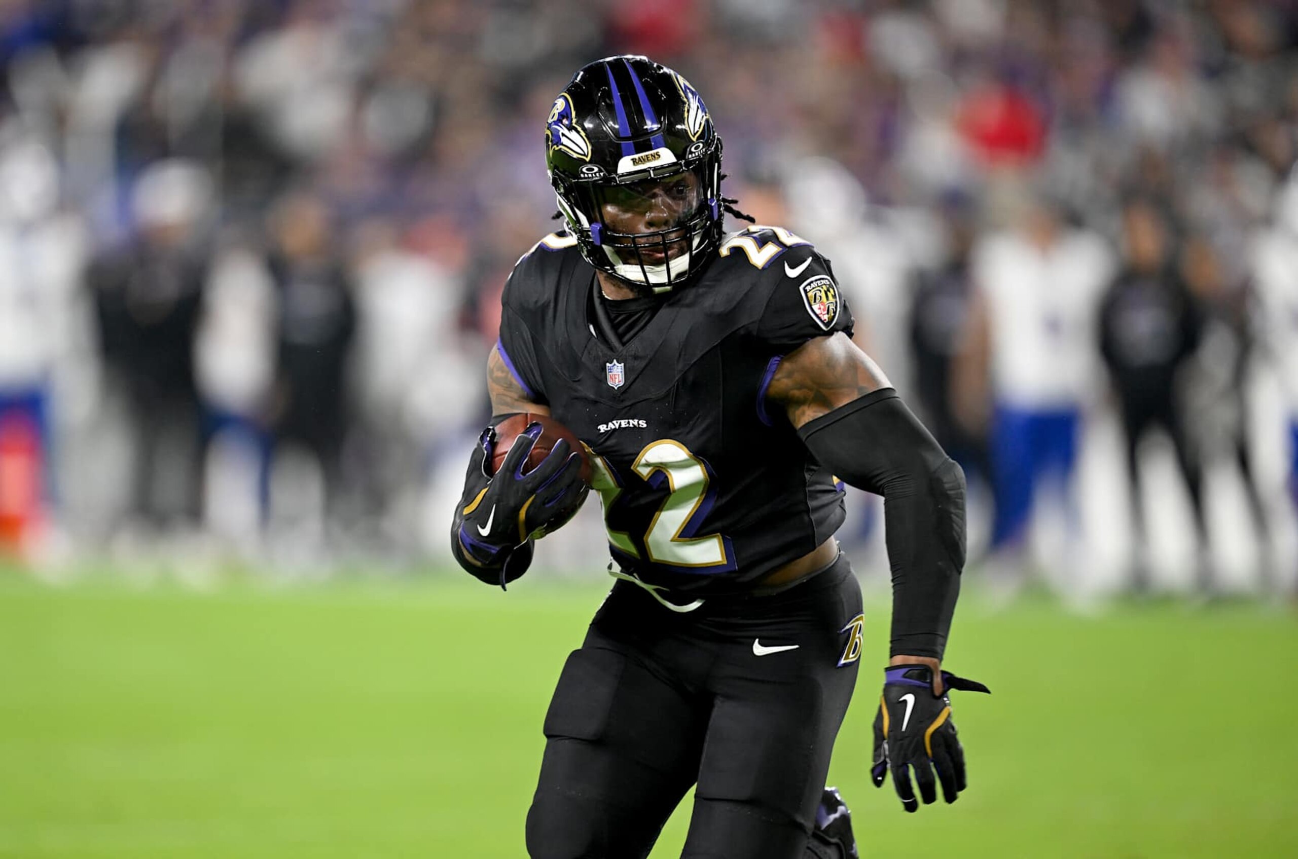 BALTIMORE, MARYLAND - SEPTEMBER 29: Derrick Henry #22 of the Baltimore Ravens runs the ball in for a touchdown against the Buffalo Bills at M&T Bank Stadium on September 29, 2024 in Baltimore, Maryland. (Photo by G Fiume/Getty Images) BALTIMORE, MARYLAND - SEPTEMBER 29: Derrick Henry #22 of the Baltimore Ravens runs the ball in for a touchdown against the Buffalo Bills at M&T Bank Stadium on September 29, 2024 in Baltimore, Maryland. (Photo by G Fiume/Getty Images)