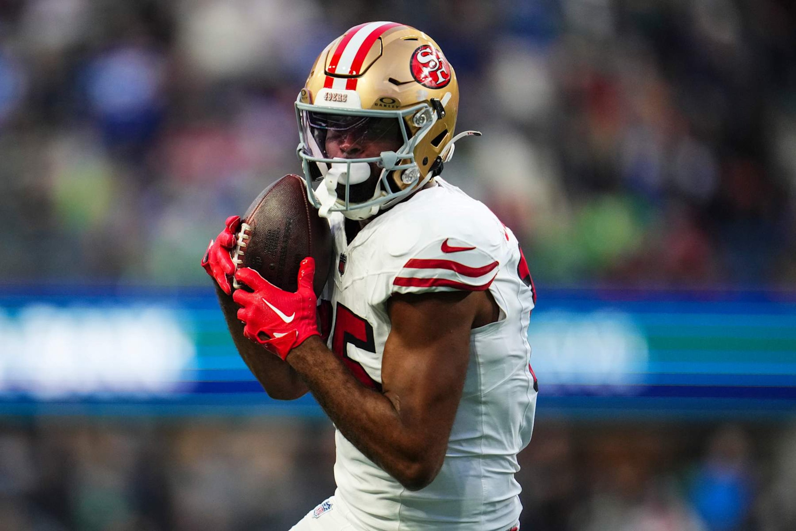 SEATTLE, WA - OCTOBER 10: Jauan Jennings #15 of the San Francisco 49ers runs the ball during an NFL football game against the Seattle Seahawks at Lumen Field on October 10, 2024 in Seattle, Washington. (Photo by Cooper Neill/Getty Images) SEATTLE, WA - OCTOBER 10: Jauan Jennings #15 of the San Francisco 49ers runs the ball during an NFL football game against the Seattle Seahawks at Lumen Field on October 10, 2024 in Seattle, Washington. (Photo by Cooper Neill/Getty Images)