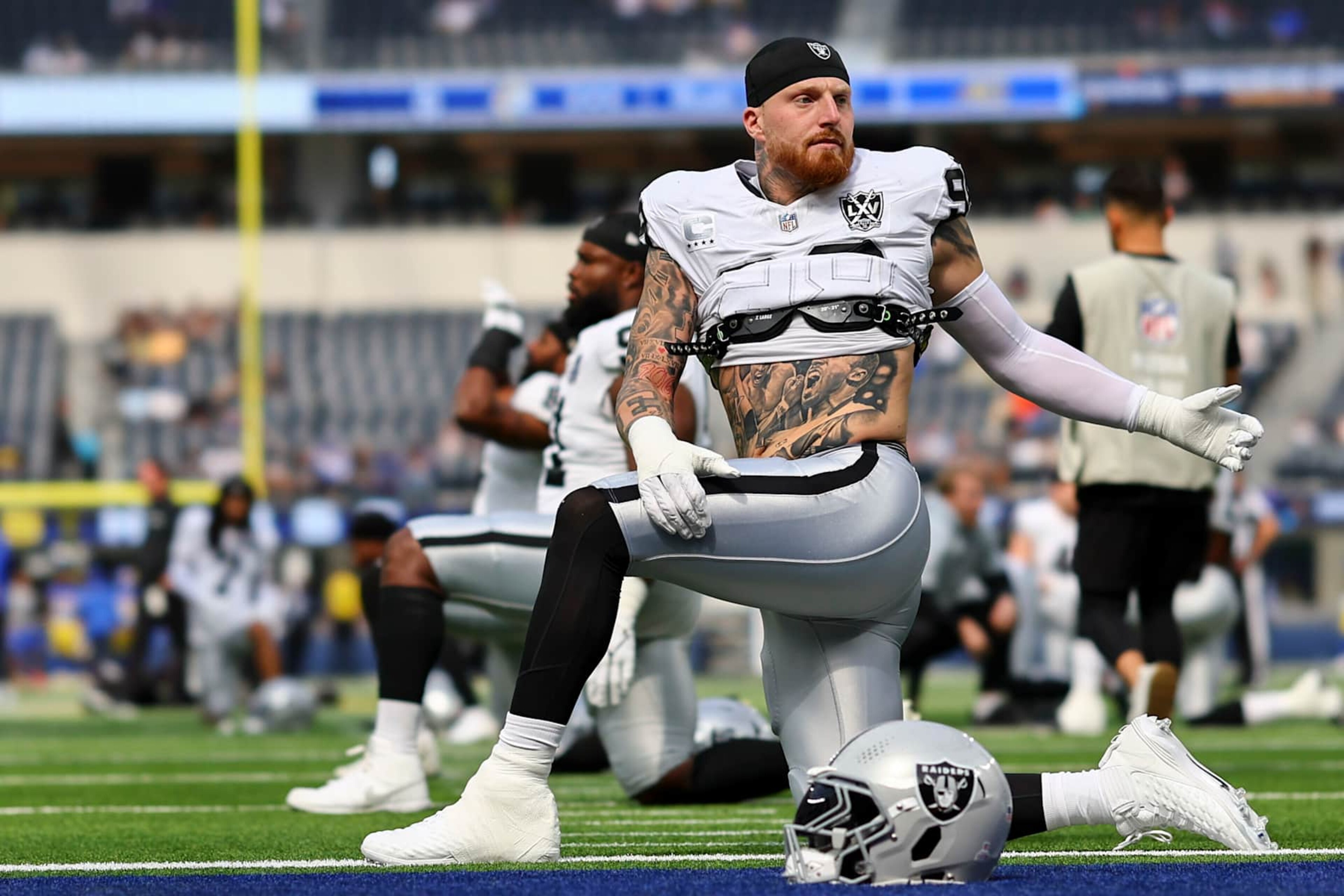 INGLEWOOD, CALIFORNIA - OCTOBER 20: Maxx Crosby #98 of the Las Vegas Raiders warms up prior to the game against the Los Angeles Rams at SoFi Stadium on October 20, 2024 in Inglewood, California. (Photo by Joe Scarnici/Getty Images)