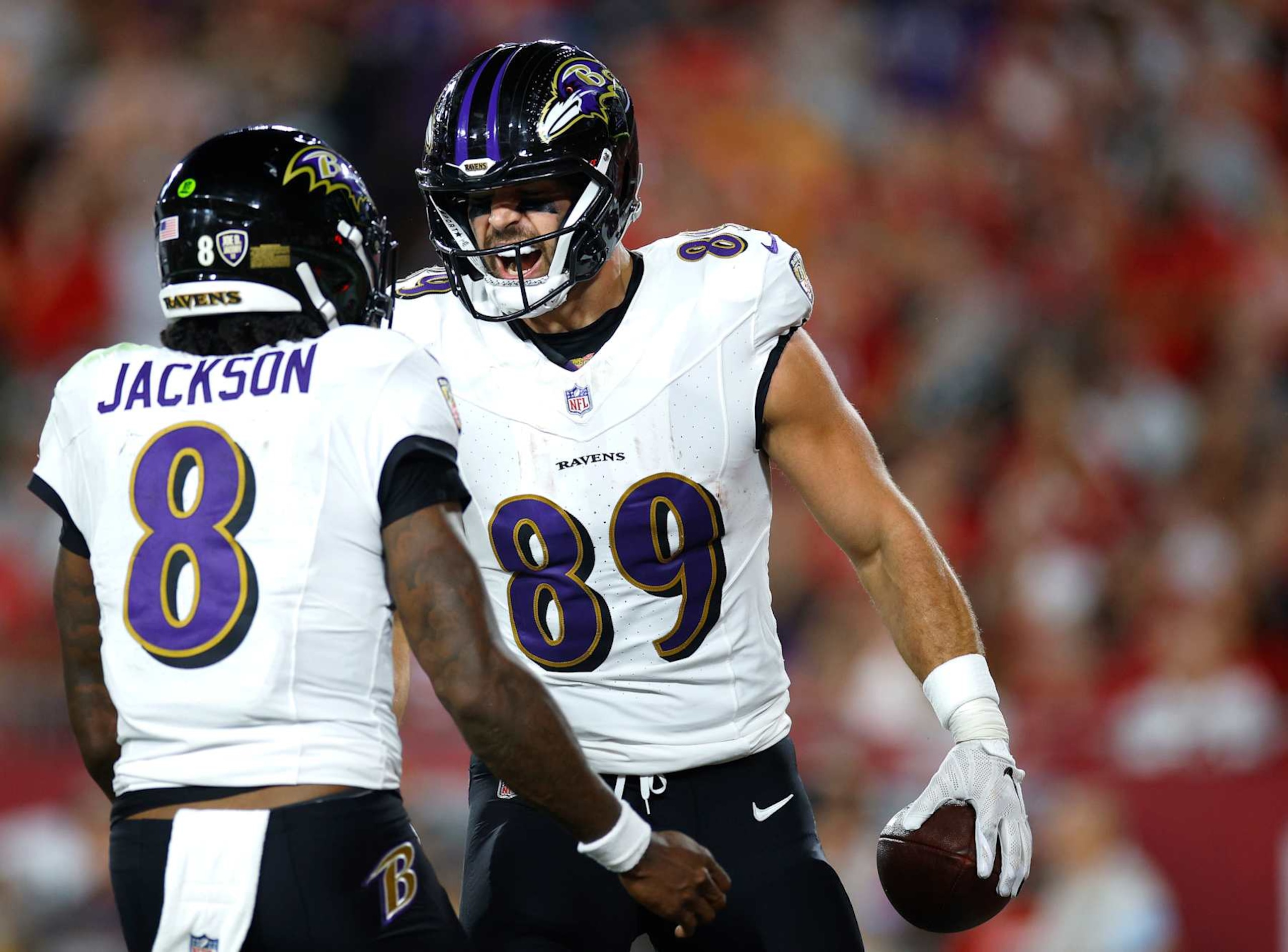 Ravens QB Lamar Jackson (left) and TE Mark Andrews (right)