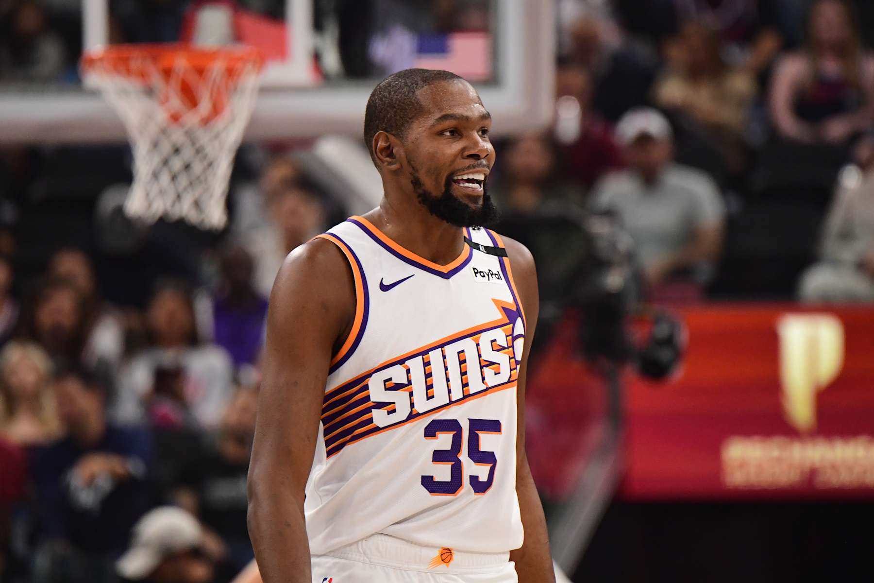 INGLEWOOD, CA - OCTOBER 23: Kevin Durant #35 of the Phoenix Suns smiles against the LA Clippers on October 23, 2024 at Intuit Dome in Los Angeles, California. NOTE TO USER: User expressly acknowledges and agrees that, by downloading and/or using this Photograph, user is consenting to the terms and conditions of the Getty Images License Agreement. Mandatory Copyright Notice: Copyright 2024 NBAE (Photo by Adam Pantozzi/NBAE via Getty Images)