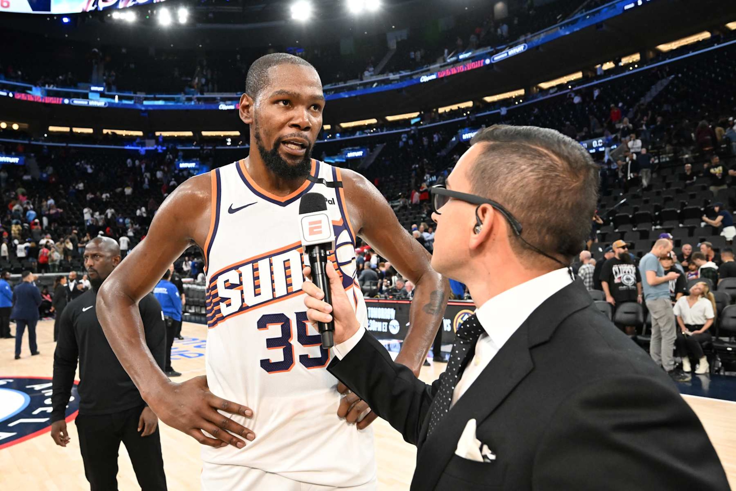 INGLEWOOD, CA - OCTOBER 23: Kevin Durant #35 of the Phoenix Suns talks to the media after the game against the LA Clippers on October 23, 2024 at Intuit Dome in Los Angeles, California. NOTE TO USER: User expressly acknowledges and agrees that, by downloading and/or using this Photograph, user is consenting to the terms and conditions of the Getty Images License Agreement. Mandatory Copyright Notice: Copyright 2024 NBAE (Photo by Adam Pantozzi/NBAE via Getty Images)