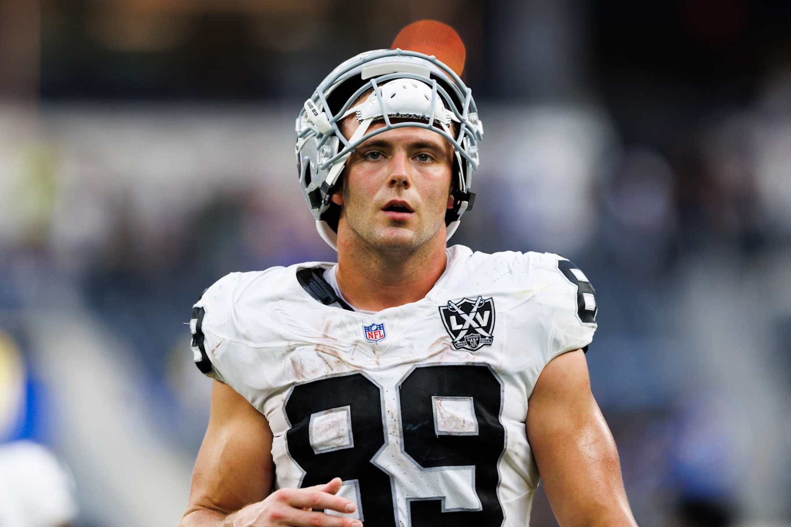 INGLEWOOD, CALIFORNIA - OCTOBER 20: Brock Bowers #89 of the Las Vegas Raiders walks off the field during the second half against the Los Angeles Rams at SoFi Stadium on October 20, 2024 in Inglewood, California. (Photo by Ric Tapia/Getty Images)