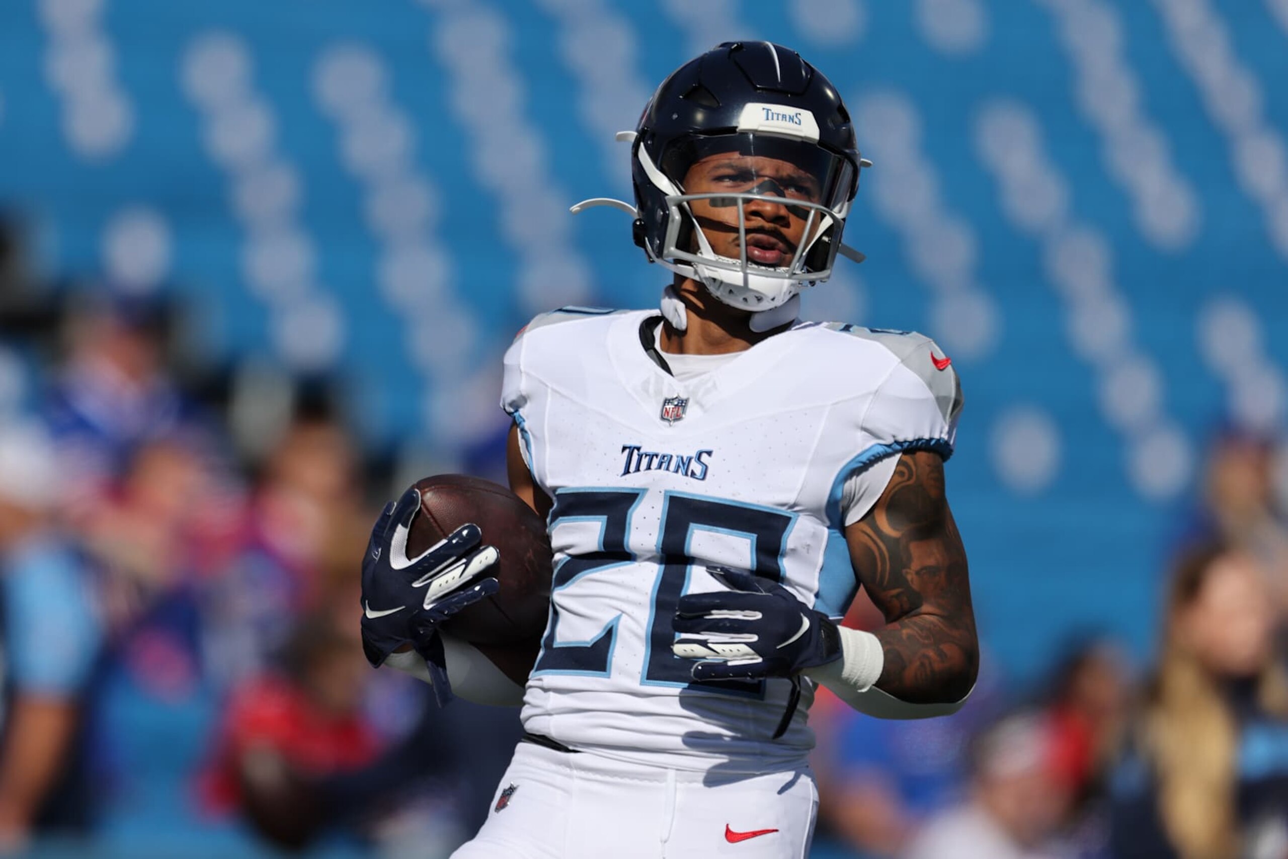 ORCHARD PARK, NEW YORK - OCTOBER 20: Tony Pollard #20 of the Tennessee Titans warms up prior to a game against the Buffalo Bills at Highmark Stadium on October 20, 2024 in Orchard Park, New York. (Photo by Bryan Bennett/Getty Images)