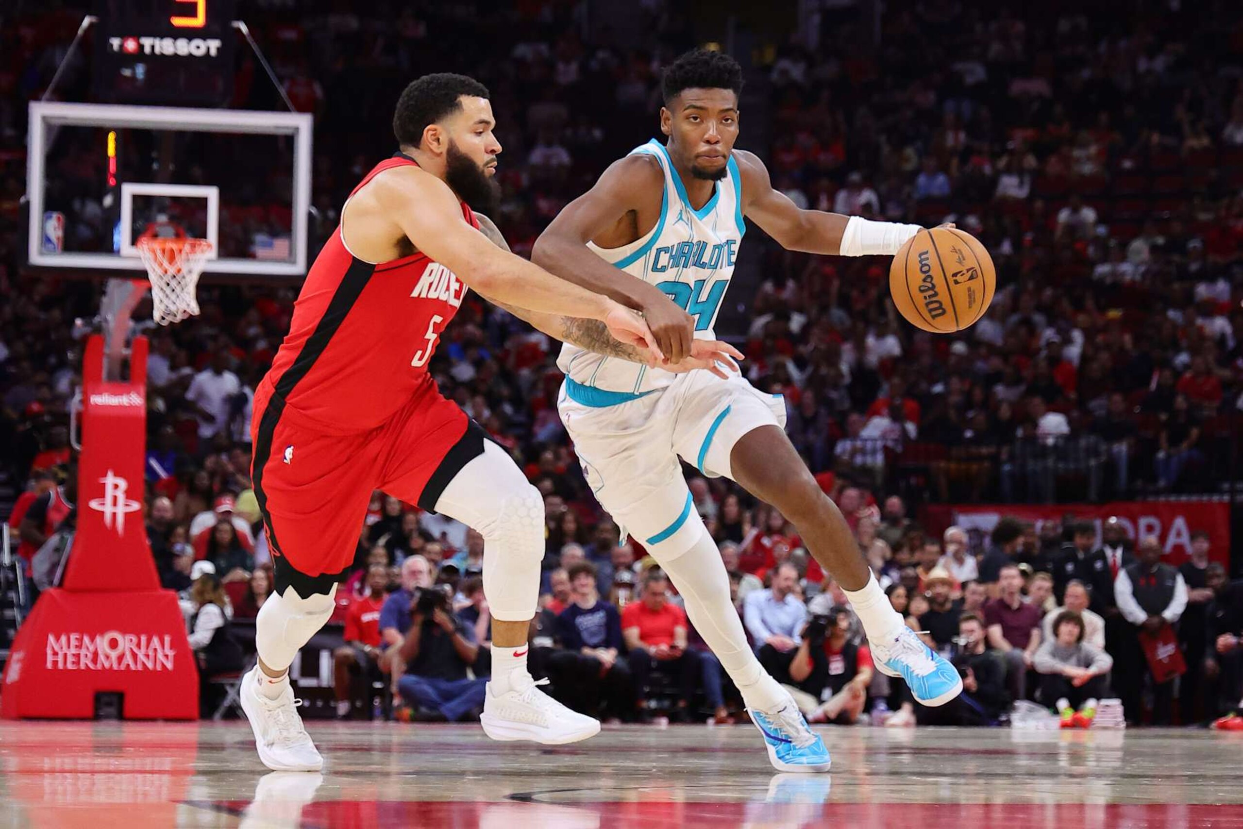 HOUSTON, TEXAS - OCTOBER 23: Brandon Miller #24 of the Charlotte Hornets dribbles against Fred VanVleet #5 of the Houston Rockets during the first half at Toyota Center on October 23, 2024 in Houston, Texas. NOTE TO USER: User expressly acknowledges and agrees that, by downloading and or using this photograph, User is consenting to the terms and conditions of the Getty Images License Agreement. (Photo by Alex Slitz/Getty Images) HOUSTON, TEXAS - OCTOBER 23: Brandon Miller #24 of the Charlotte Hornets dribbles against Fred VanVleet #5 of the Houston Rockets during the first half at Toyota Center on October 23, 2024 in Houston, Texas. NOTE TO USER: User expressly acknowledges and agrees that, by downloading and or using this photograph, User is consenting to the terms and conditions of the Getty Images License Agreement. (Photo by Alex Slitz/Getty Images)