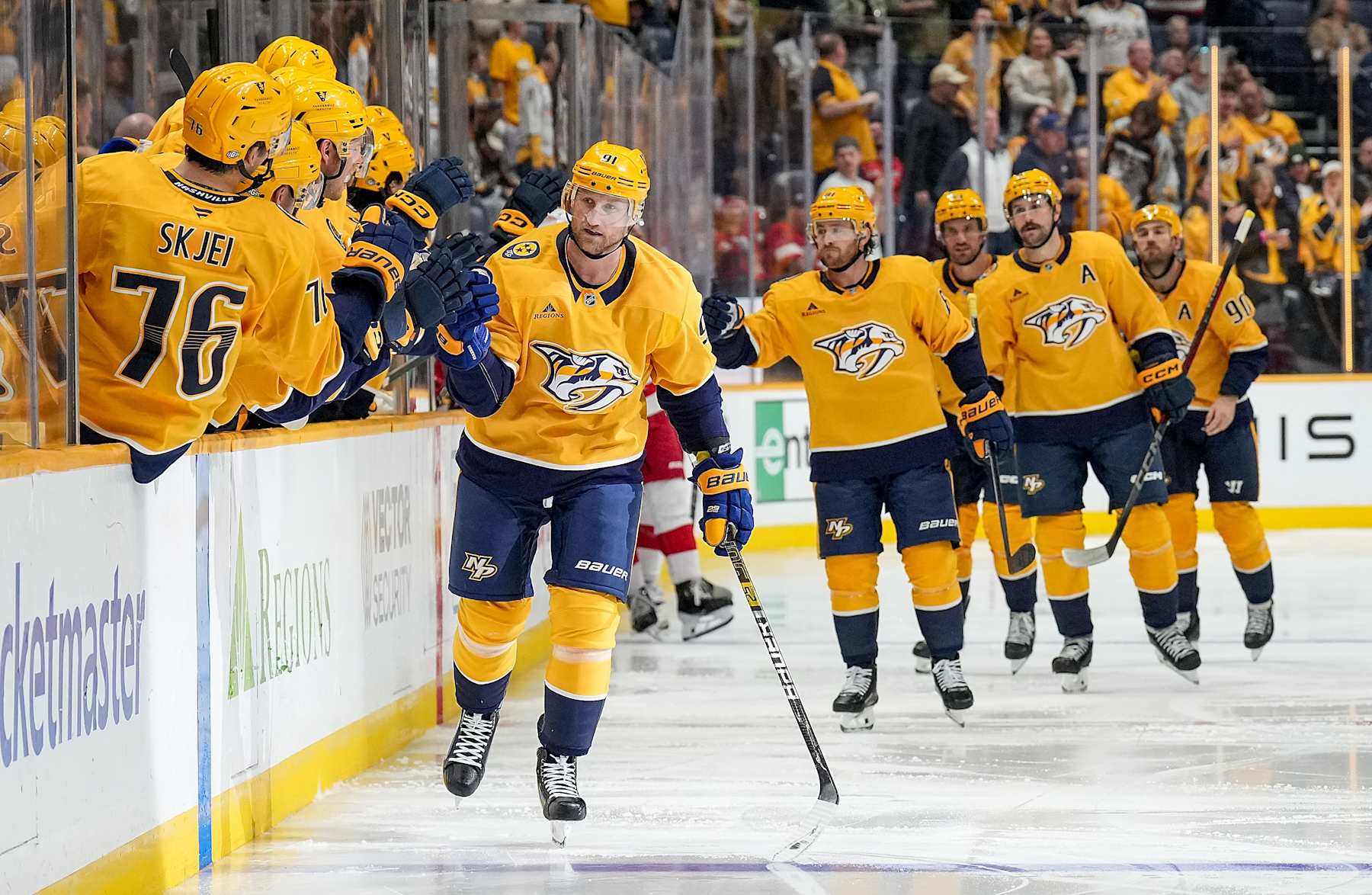 NASHVILLE, TENNESSEE - OCTOBER 19: Steven Stamkos #91 of the Nashville Predators celebrates his goal against the Detroit Red Wings during an NHL game at Bridgestone Arena on October 19, 2024 in Nashville, Tennessee. (Photo by John Russell/NHLI via Getty Images)