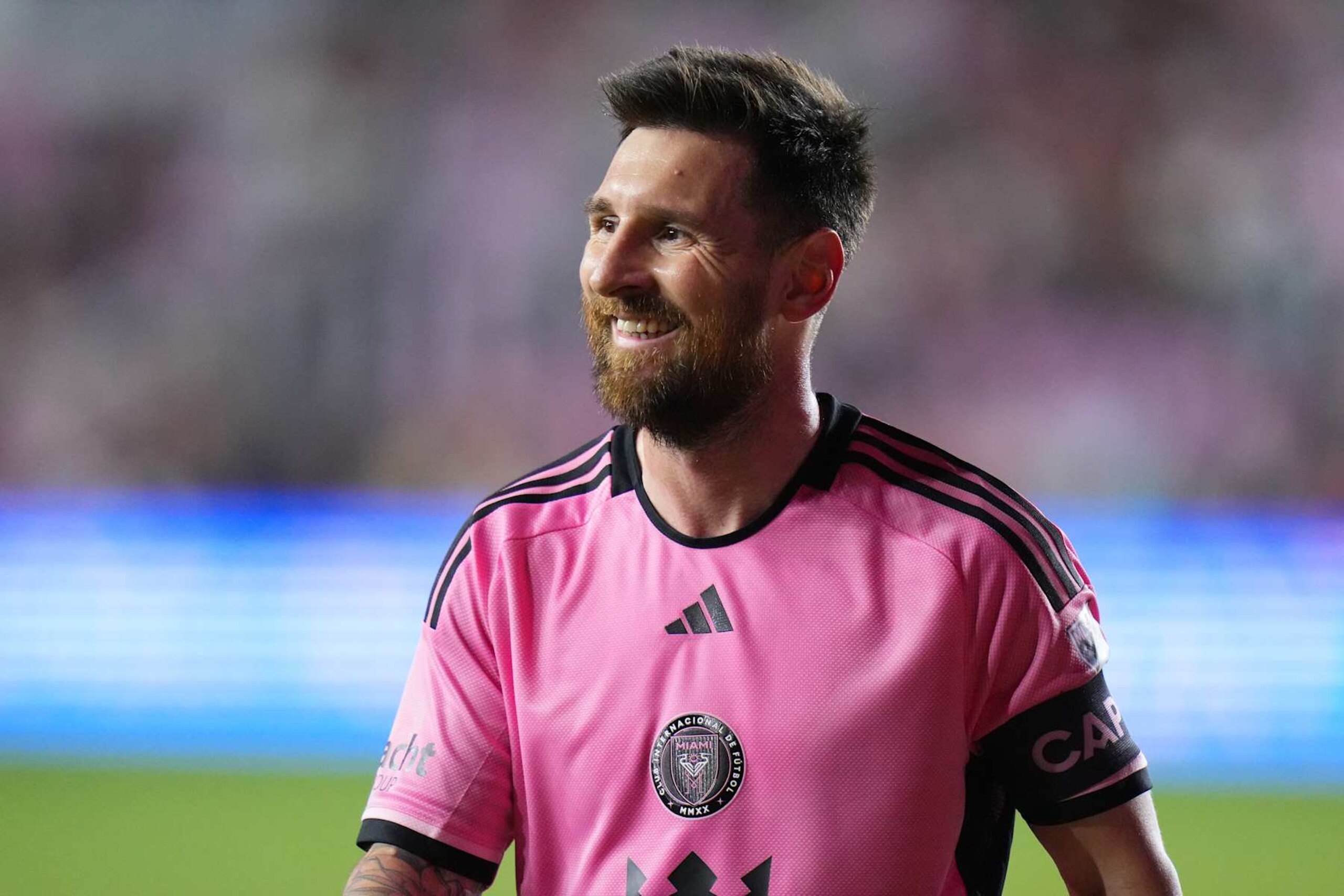 FORT LAUDERDALE, FLORIDA - OCTOBER 25: Lionel Messi #10 of Inter Miami reacts during the first half against the Atlanta United during round one of the 2024 MLS Playoffs at Chase Stadium on October 25, 2024 in Fort Lauderdale, Florida. (Photo by Rich Storry/Getty Images)