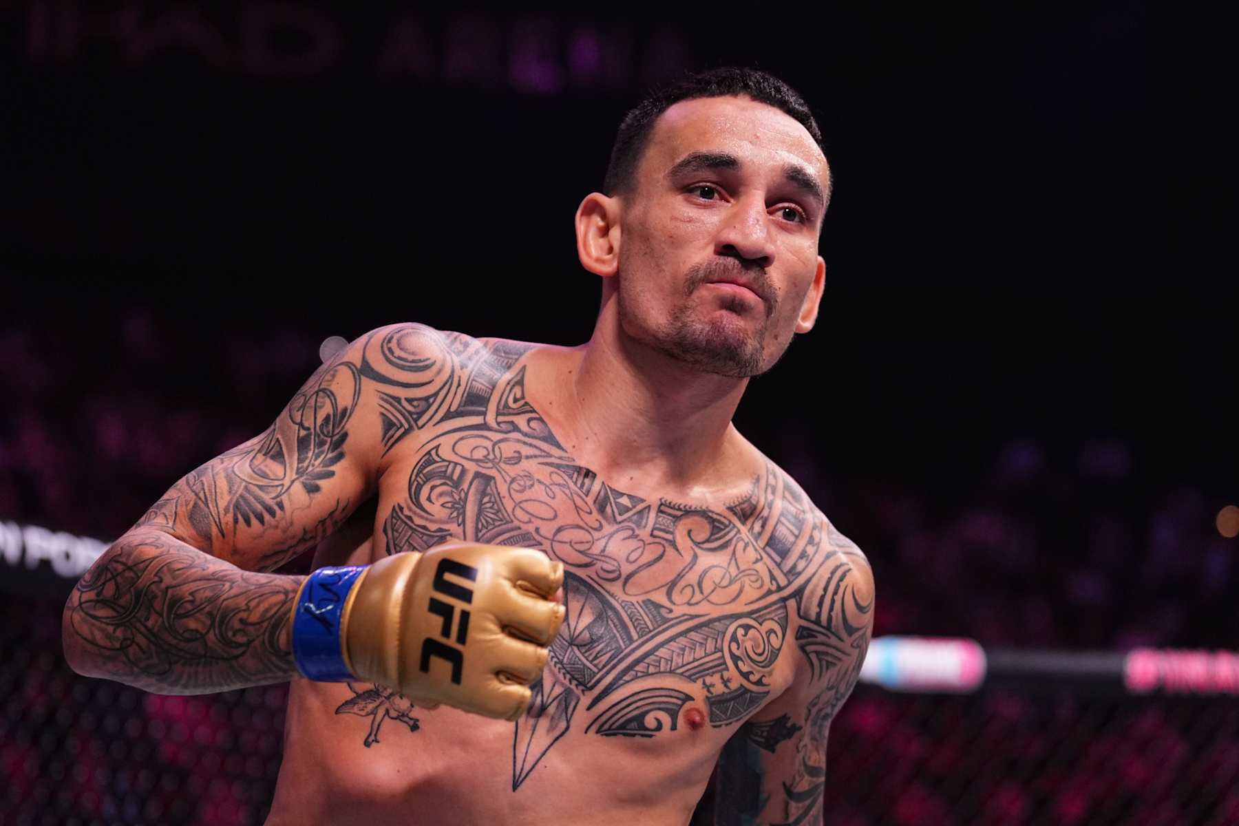 ABU DHABI, UNITED ARAB EMIRATES - OCTOBER 26: Max Holloway prepares to face Ilia Topuria of Spain in the UFC featherweight championship fight during the UFC 308 event at Etihad Arena on October 26, 2024 in Abu Dhabi, United Arab Emirates.  (Photo by Chris Unger/Zuffa LLC)