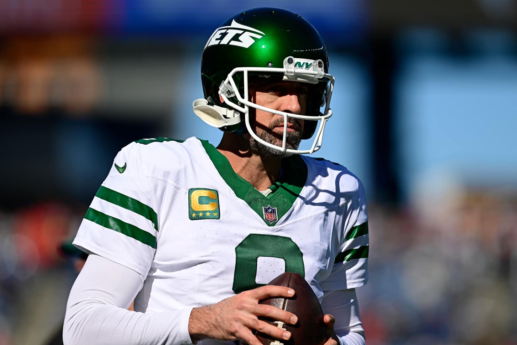 FOXBOROUGH, MASSACHUSETTS - OCTOBER 27: Aaron Rodgers #8 of the New York Jets warms up prior to the game against the New England Patriots at Gillette Stadium on October 27, 2024 in Foxborough, Massachusetts. (Photo by Jaiden Tripi/Getty Images)
