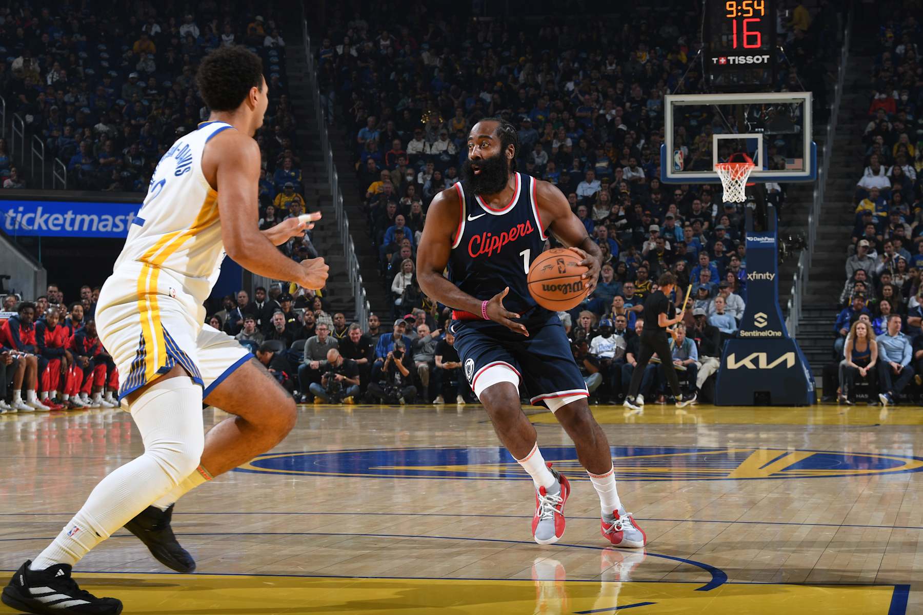 SAN FRANCISCO, CA - OCTOBER 27: James Harden #1 of the LA Clippers dribbles the ball during the game against the Golden State Warriors on October 27, 2024 at Chase Center in San Francisco, California. NOTE TO USER: User expressly acknowledges and agrees that, by downloading and or using this photograph, user is consenting to the terms and conditions of Getty Images License Agreement. Mandatory Copyright Notice: Copyright 2024 NBAE (Photo by Noah Graham/NBAE via Getty Images)