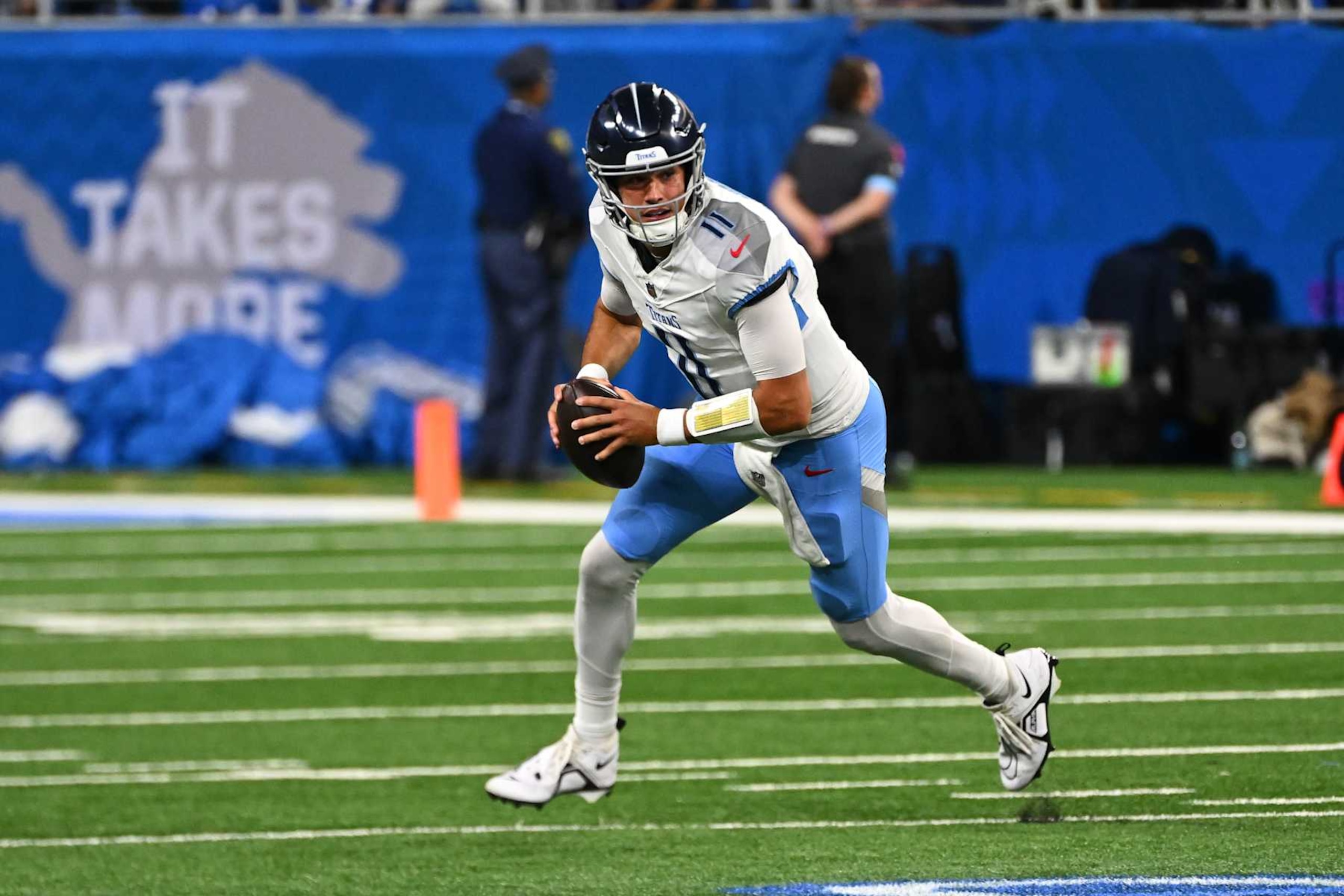 DETROIT, MI - OCTOBER 27: Tennessee Titans quarterback Mason Rudolph (11) scrambles during the Detroit Lions versus the Seattle Seahawks game on Monday October 27, 2024 at Ford Field in Detroit, MI. (Photo by Steven King/Icon Sportswire via Getty Images)