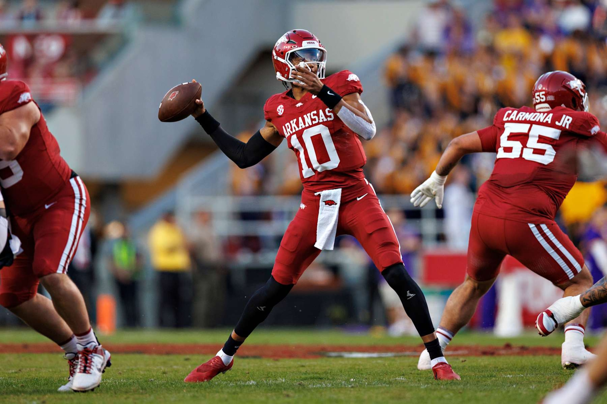 FAYETTEVILLE, ARKANSAS - OCTOBER 19: Taylen Green #10 of the Arkansas Razorbacks throws a pass during the first half of the game against the LSU Tigers at Donald W. Reynolds Razorback Stadium on October 19, 2024 in Fayetteville, Arkansas. (Photo by Wesley Hitt/Getty Images) FAYETTEVILLE, ARKANSAS - OCTOBER 19: Taylen Green #10 of the Arkansas Razorbacks throws a pass during the first half of the game against the LSU Tigers at Donald W. Reynolds Razorback Stadium on October 19, 2024 in Fayetteville, Arkansas. (Photo by Wesley Hitt/Getty Images)