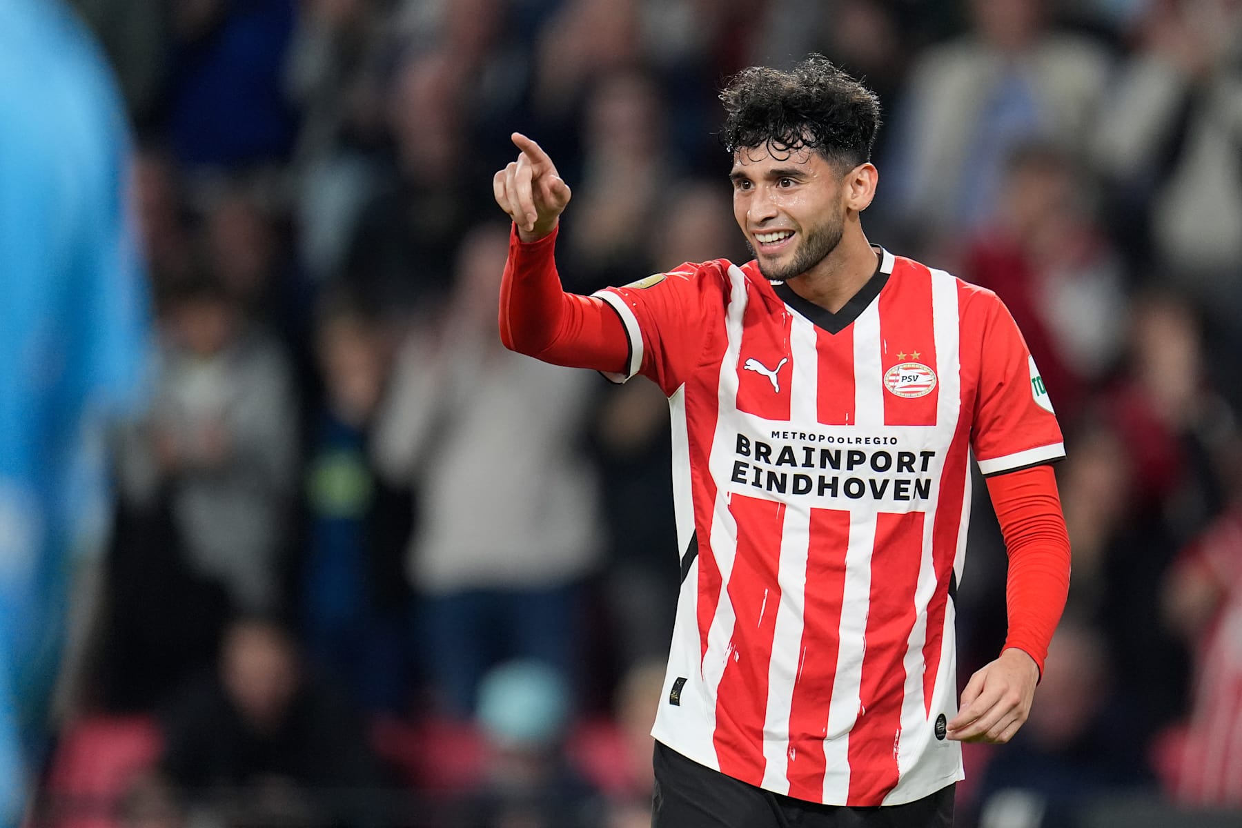 EINDHOVEN, NETHERLANDS - OCTOBER 26: Ricardo Pepi of PSV celebrates 1-0 during the Dutch Eredivisie  match between PSV v PEC Zwolle at the Philips Stadium on October 26, 2024 in Eindhoven Netherlands (Photo by Photo Prestige/Soccrates/Getty Images)