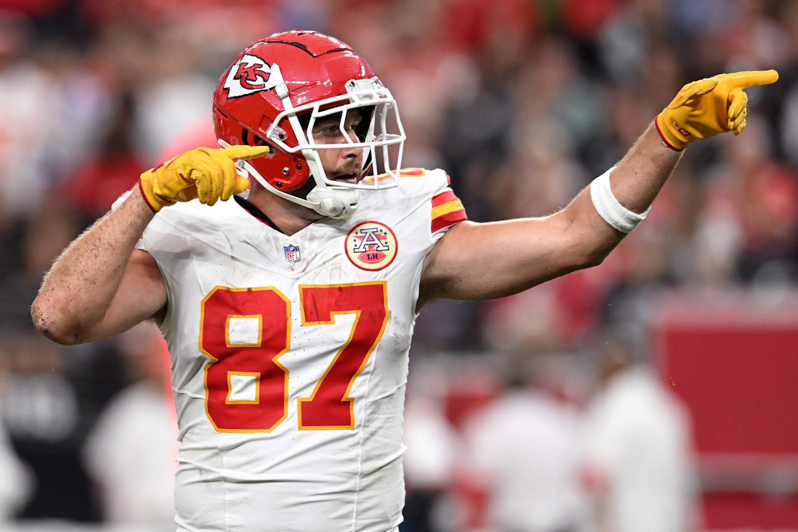 LAS VEGAS, NEVADA - OCTOBER 27: Travis Kelce #87 of the Kansas City Chiefs signals for a first down during the fourth quarter against the Las Vegas Raiders at Allegiant Stadium on October 27, 2024 in Las Vegas, Nevada. (Photo by Candice Ward/Getty Images) LAS VEGAS, NEVADA - OCTOBER 27: Travis Kelce #87 of the Kansas City Chiefs signals for a first down during the fourth quarter against the Las Vegas Raiders at Allegiant Stadium on October 27, 2024 in Las Vegas, Nevada. (Photo by Candice Ward/Getty Images)