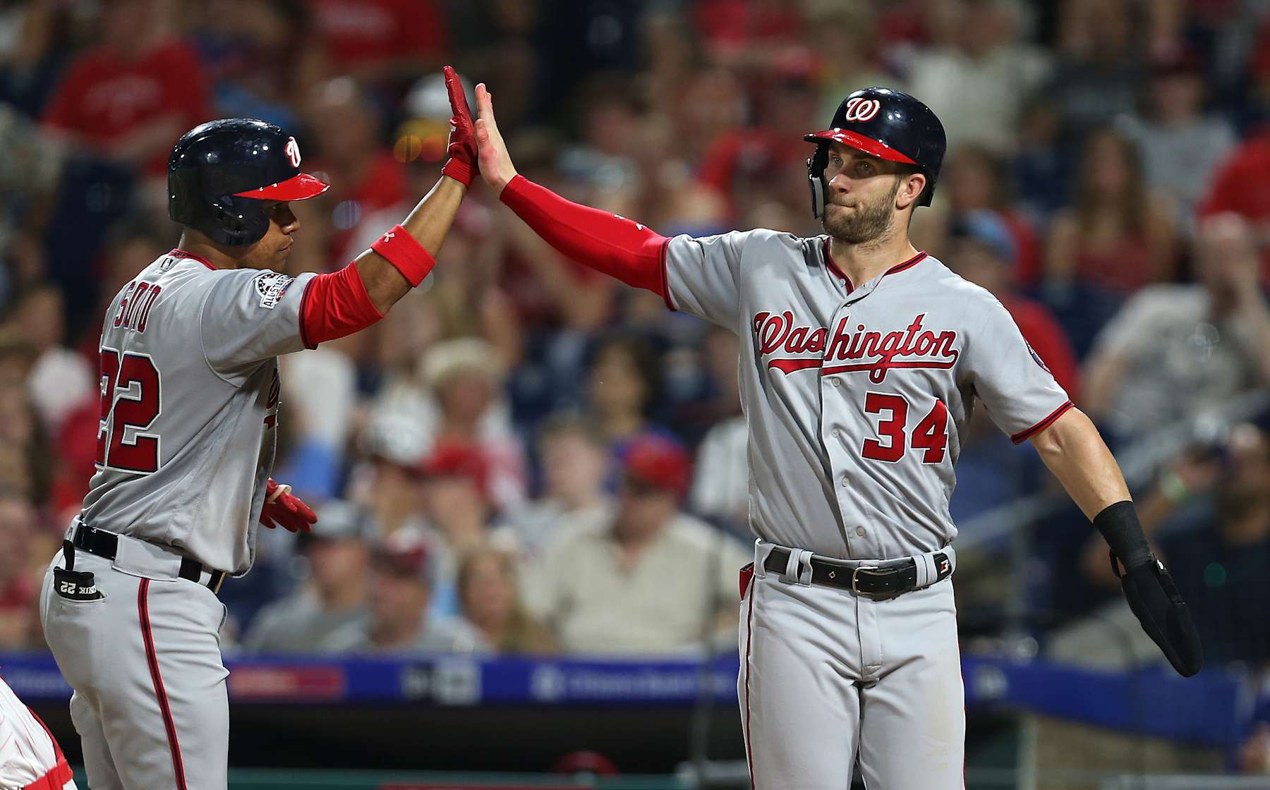 Juan Soto (L) and Bryce Harper (R)