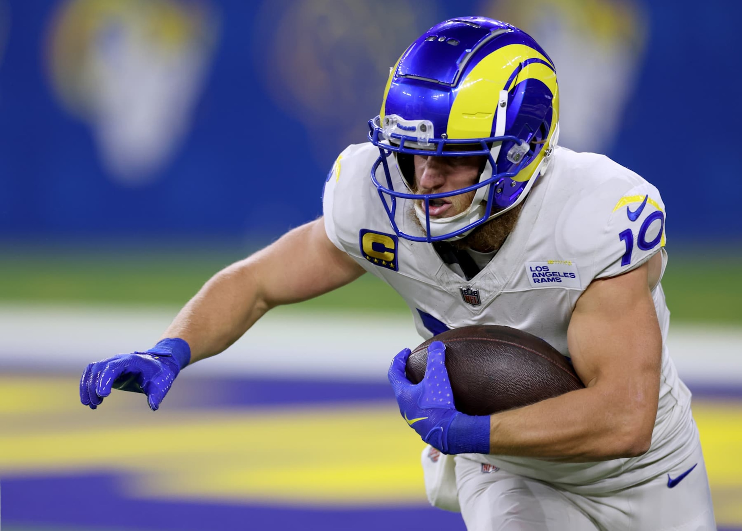INGLEWOOD, CALIFORNIA - OCTOBER 24: Cooper Kupp #10 of the Los Angeles Rams runs after his catch off of a screen during a 30-20 win over the Minnesota Vikings at SoFi Stadium on October 24, 2024 in Inglewood, California. (Photo by Harry How/Getty Images)