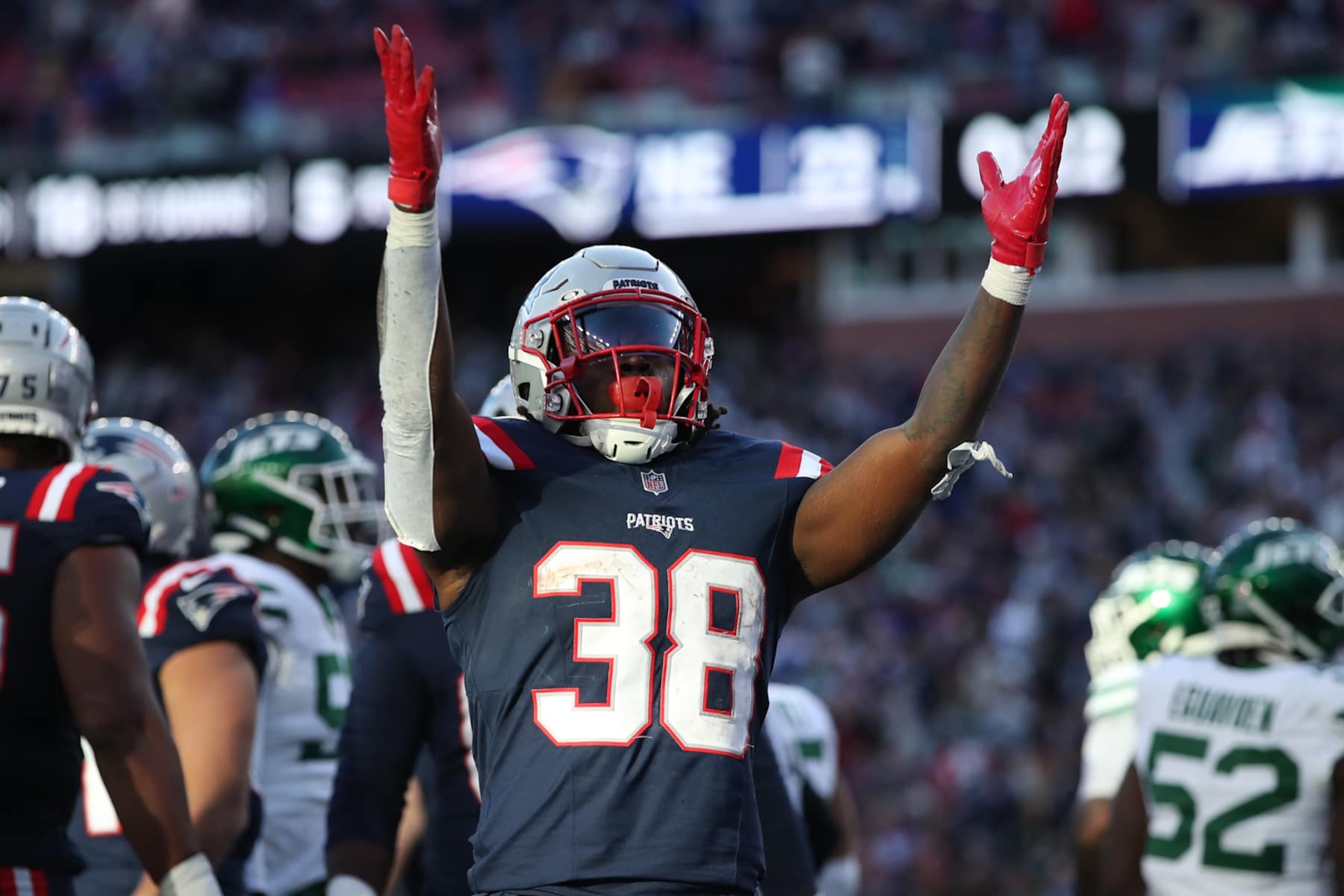 Patriots RB Rhamondre Stevenson