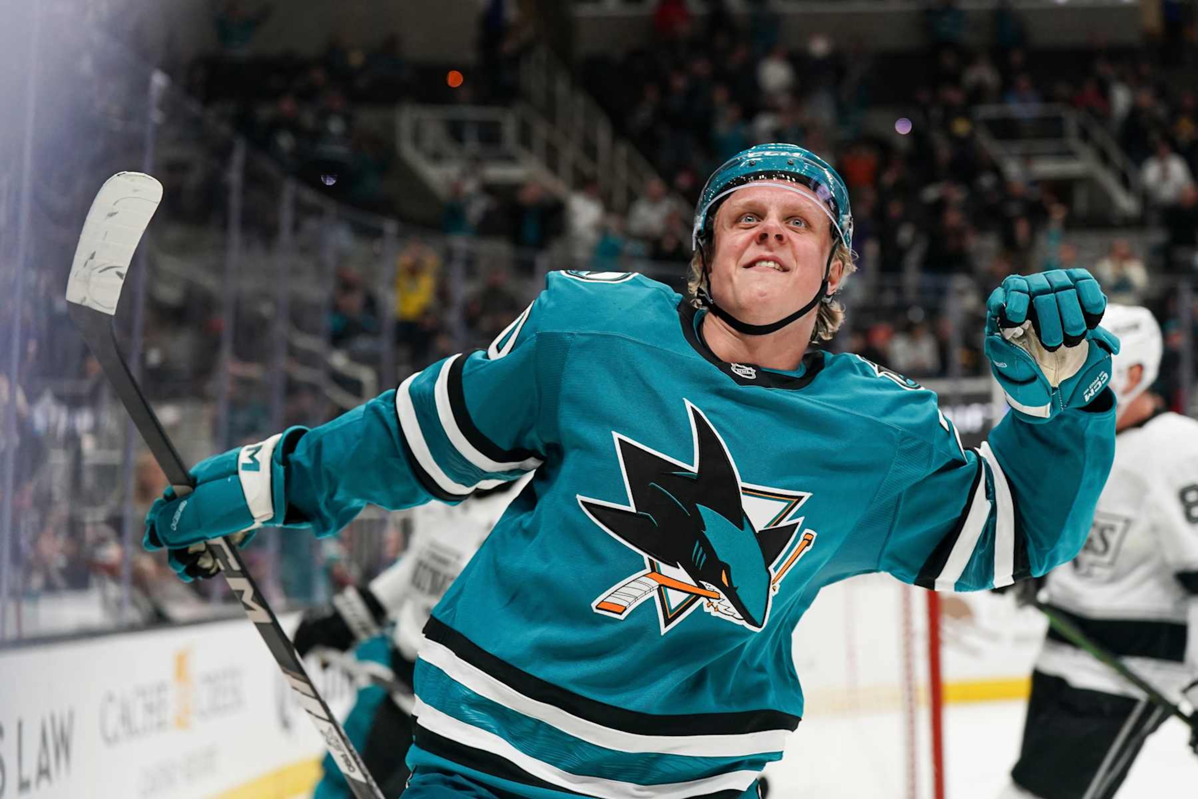 SAN JOSE, CA - OCTOBER 29: Fabian Zetterlund #20 of the San Jose Sharks celebrates scoring a goal in the third period against the Los Angeles Kings at SAP Center on October 29, 2024 in San Jose, California. (Photo by Kavin Mistry/NHLI via Getty Images) SAN JOSE, CA - OCTOBER 29: Fabian Zetterlund #20 of the San Jose Sharks celebrates scoring a goal in the third period against the Los Angeles Kings at SAP Center on October 29, 2024 in San Jose, California. (Photo by Kavin Mistry/NHLI via Getty Images)