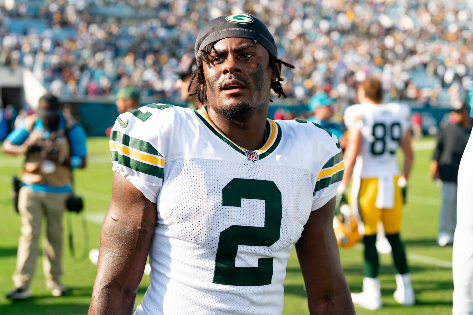 JACKSONVILLE, FL - OCTOBER 27:  Green Bay Packers quarterback Malik Willis (2) walks the field after NFL football game between the Green Bay Packers and the Jacksonville Jaguars on October 27th, 2024 at EverBank Stadium in Jacksonville, FL. (Photo by Chris Leduc/Icon Sportswire via Getty Images)
