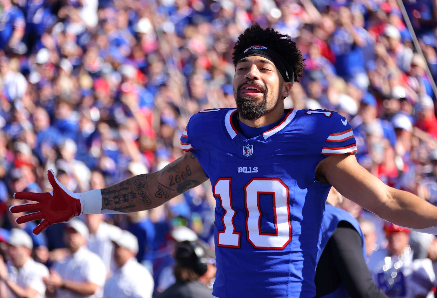 ORCHARD PARK, NEW YORK - OCTOBER 20: Khalil Shakir #10 of the Buffalo Bills runs onto the field before a game against the Tennessee Titans at Highmark Stadium on October 20, 2024 in Orchard Park, New York. (Photo by Timothy T Ludwig/Getty Images)