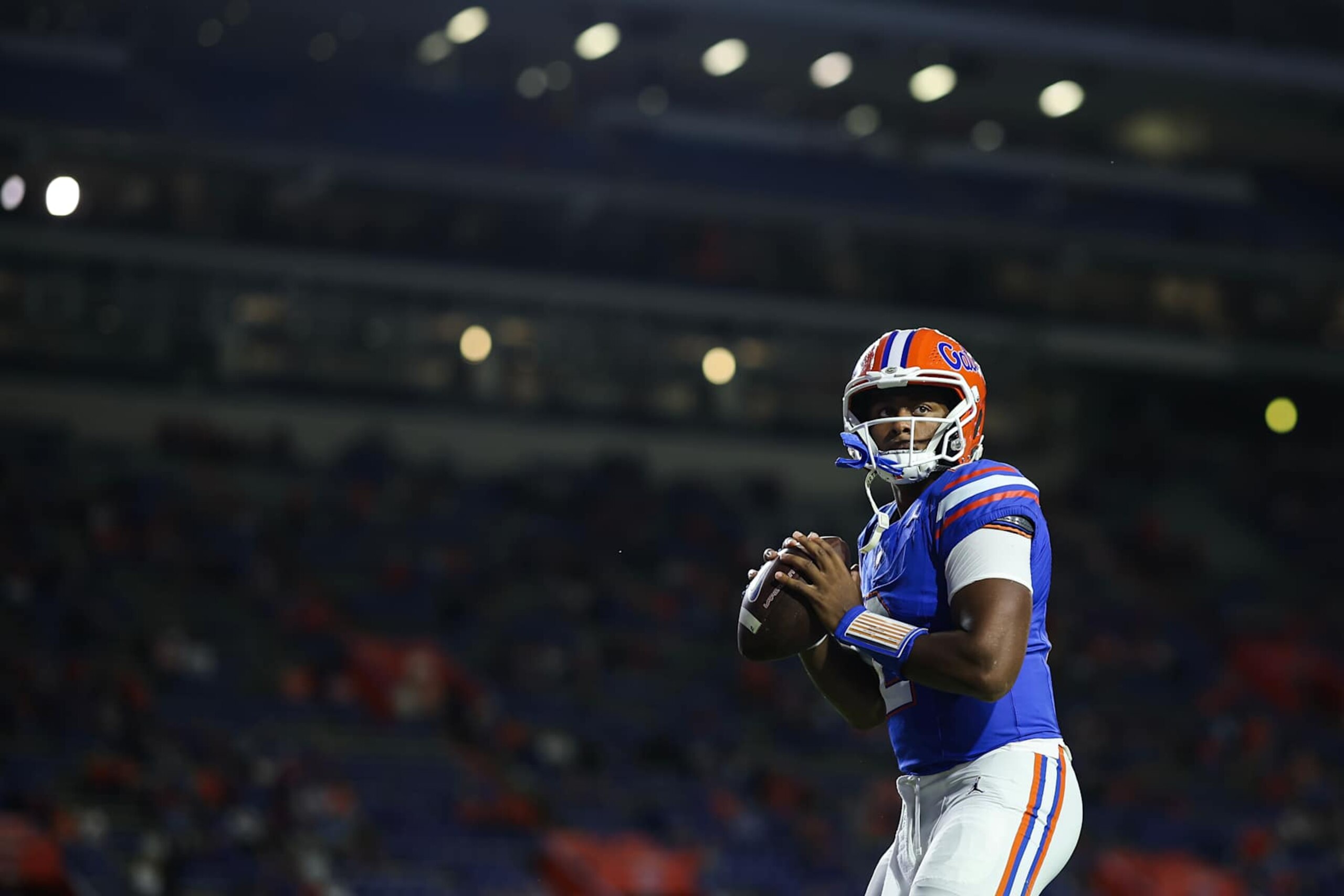 GAINESVILLE, FLORIDA - OCTOBER 19: DJ Lagway #2 of the Florida Gators warms up before the start of a game against the Kentucky Wildcats at Ben Hill Griffin Stadium on October 19, 2024 in Gainesville, Florida. (Photo by James Gilbert/Getty Images) GAINESVILLE, FLORIDA - OCTOBER 19: DJ Lagway #2 of the Florida Gators warms up before the start of a game against the Kentucky Wildcats at Ben Hill Griffin Stadium on October 19, 2024 in Gainesville, Florida. (Photo by James Gilbert/Getty Images)