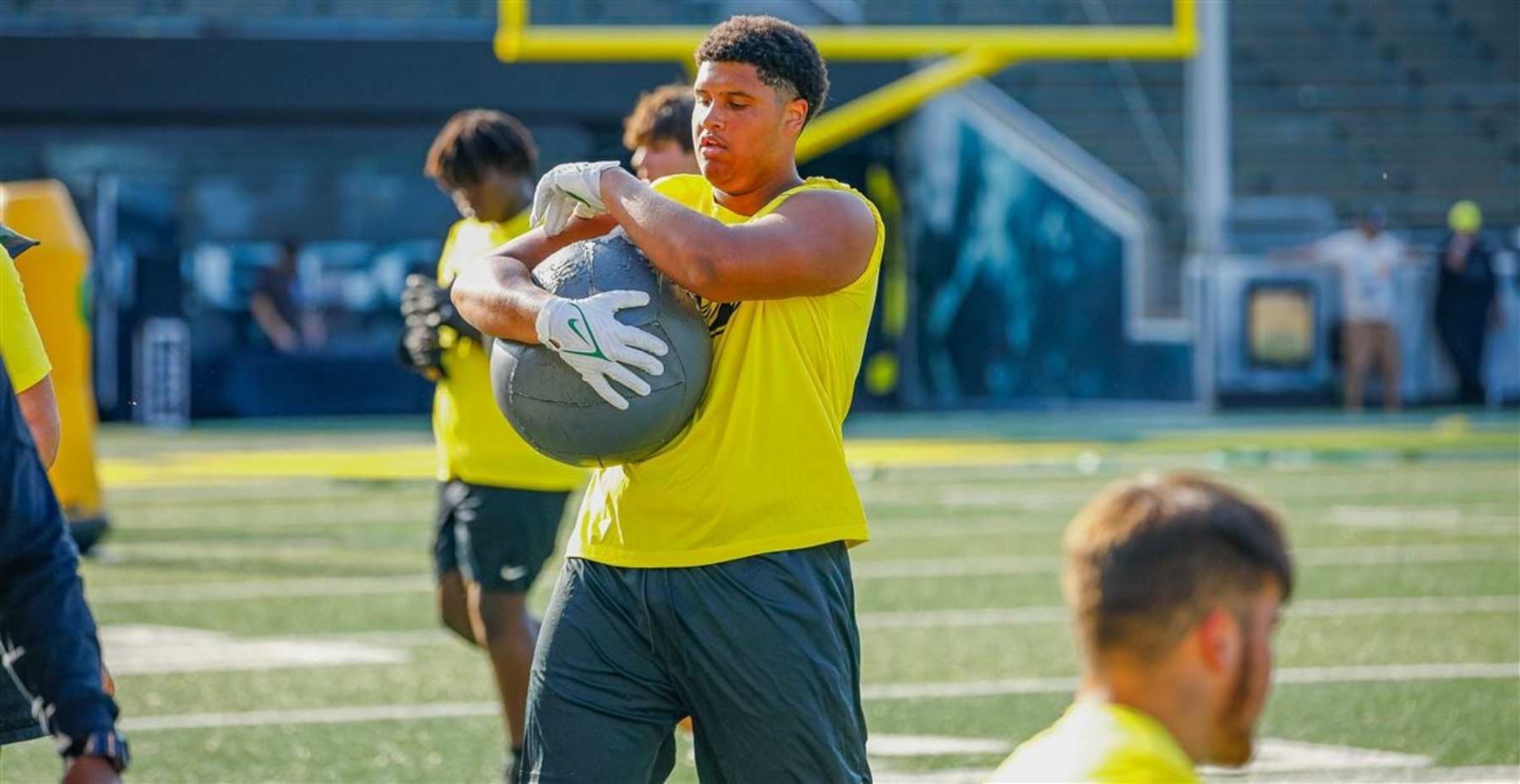 Elite offensive tackle Kodi Greene fills a major position of need for the top-ranked Ducks.