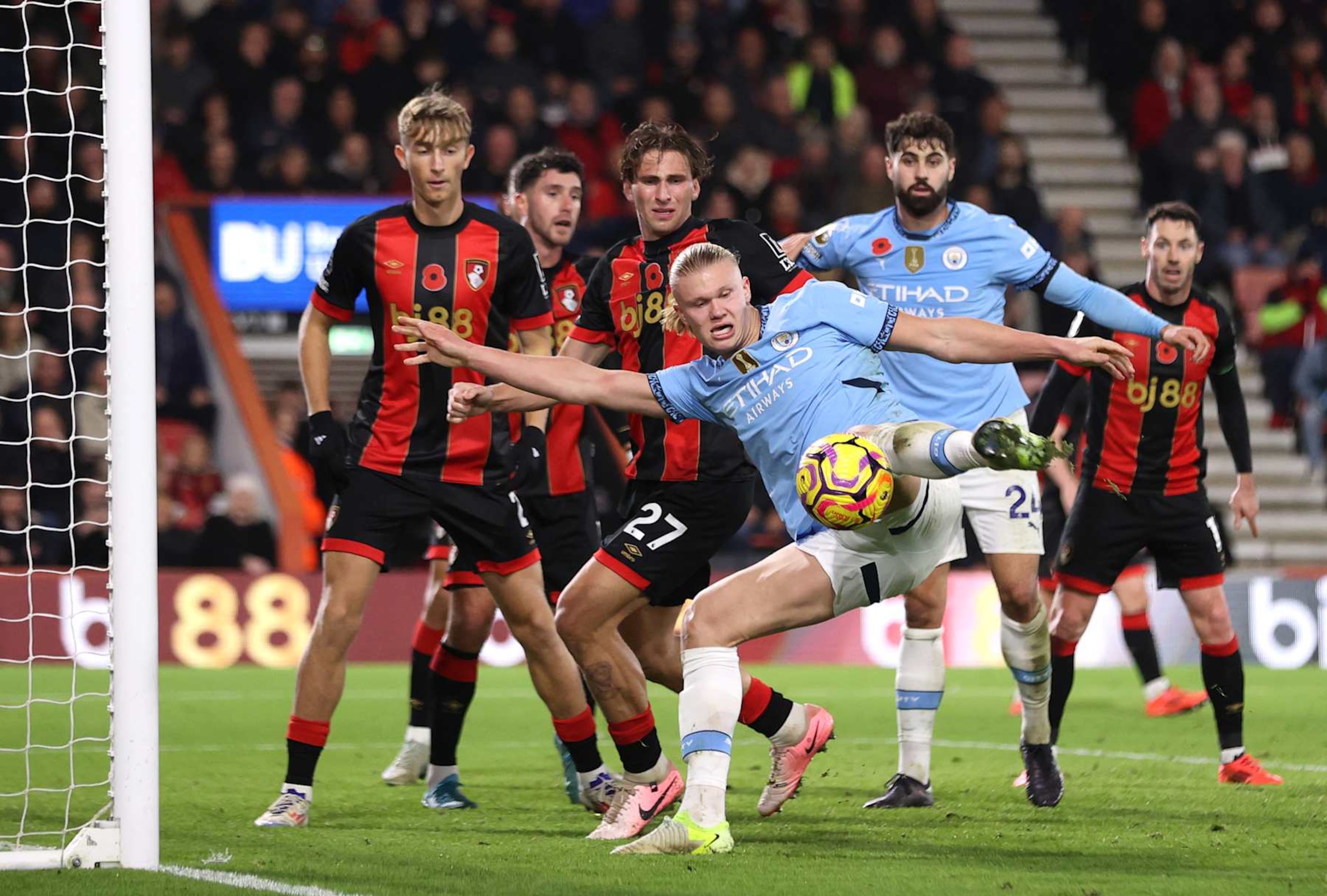 BOURNEMOUTH, ENGLAND - NOVEMBER 02: Erling Haaland of Manchester City hits the post during the Premier League match between AFC Bournemouth and Manchester City FC at Vitality Stadium on November 02, 2024 in Bournemouth, England. (Photo by Alex Pantling/Getty Images)