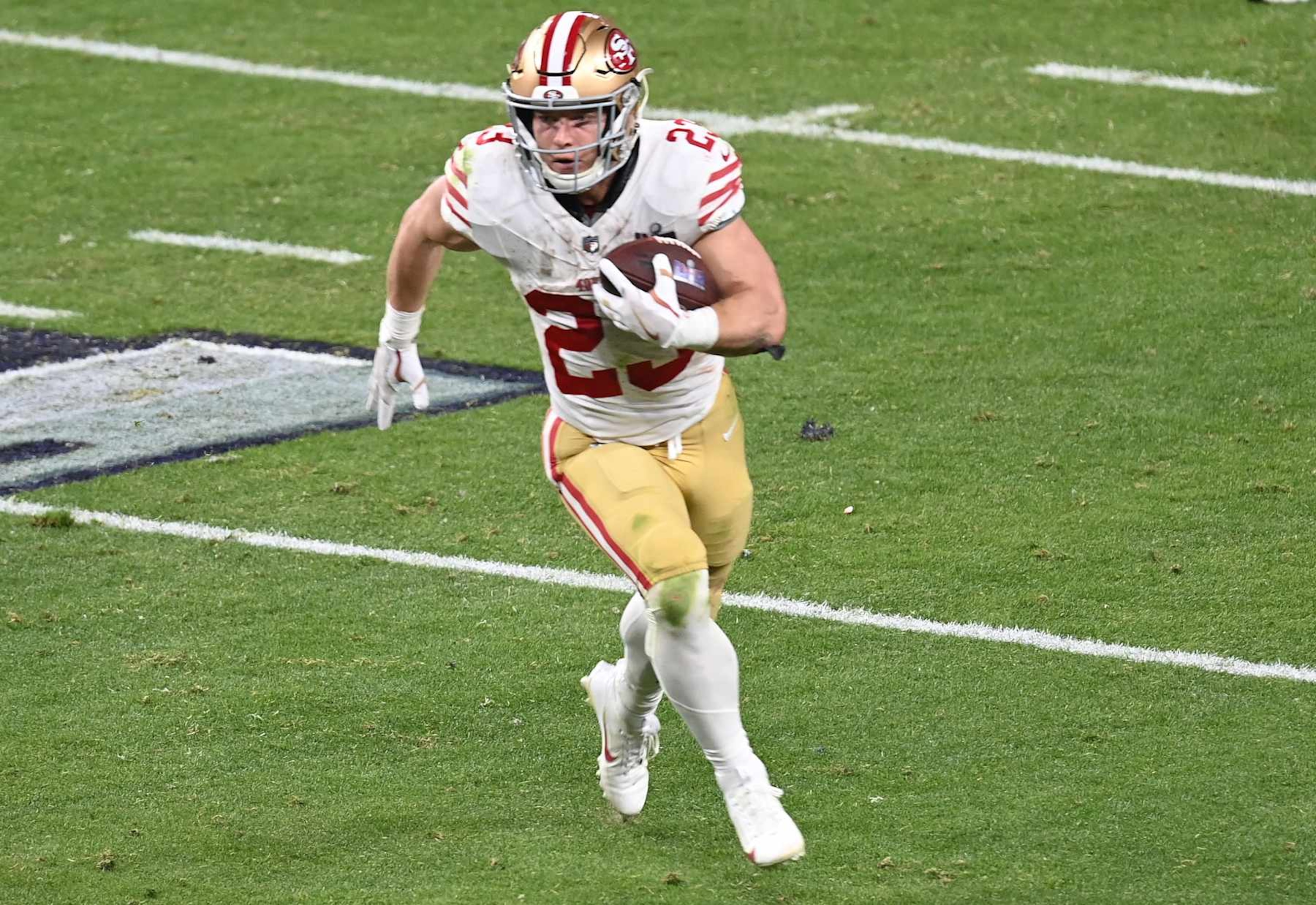 LAS VEGAS, NEVADA - FEBRUARY 11: Christian McCaffrey #23 of the San Francisco 49ers carries the ball against the Kansas City Chiefs in the second half during Super Bowl LVIII at Allegiant Stadium on February 11, 2024 in Las Vegas, Nevada. (Photo by Focus on Sport/Getty Images) LAS VEGAS, NEVADA - FEBRUARY 11: Christian McCaffrey #23 of the San Francisco 49ers carries the ball against the Kansas City Chiefs in the second half during Super Bowl LVIII at Allegiant Stadium on February 11, 2024 in Las Vegas, Nevada. (Photo by Focus on Sport/Getty Images)