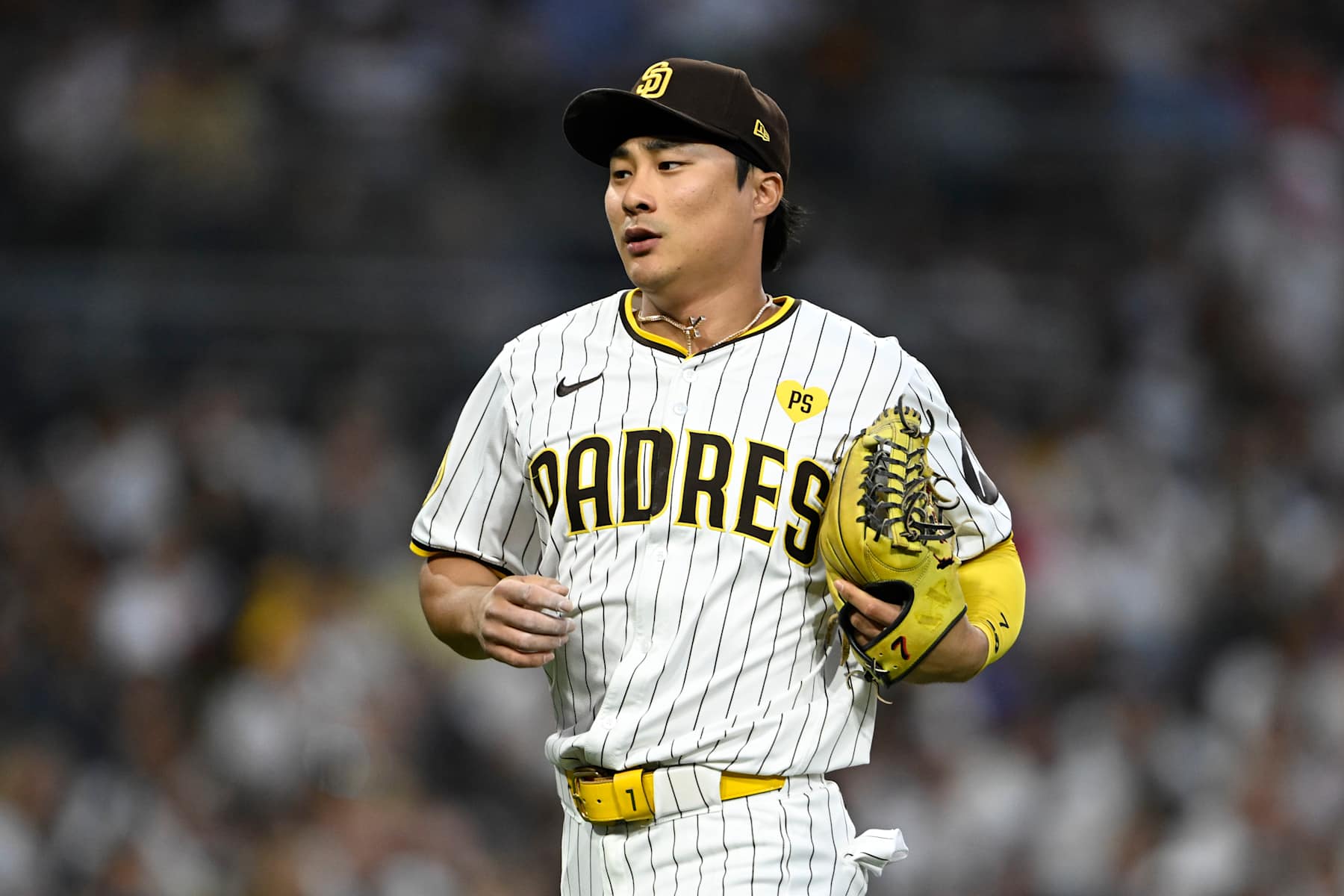 SAN DIEGO, CA - JUNE 20:  Ha-Seong Kim #7 of the San Diego Padres bats during a baseball game against the Milwaukee Brewers June 20, 2024 at Petco Park in San Diego, California. (Photo by Denis Poroy/Getty Images)
