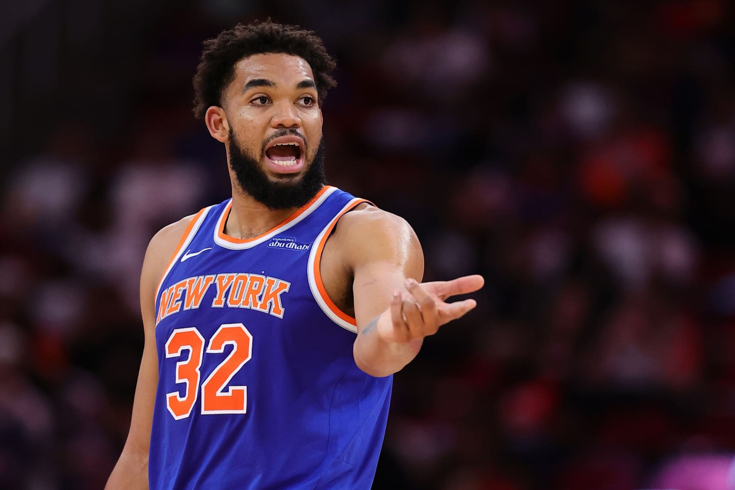 HOUSTON, TEXAS - NOVEMBER 04: Karl-Anthony Towns #32 of the New York Knicks gestures against the Houston Rockets during the first half at Toyota Center on November 04, 2024 in Houston, Texas. NOTE TO USER: User expressly acknowledges and agrees that, by downloading and or using this photograph, User is consenting to the terms and conditions of the Getty Images License Agreement.  (Photo by Alex Slitz/Getty Images)