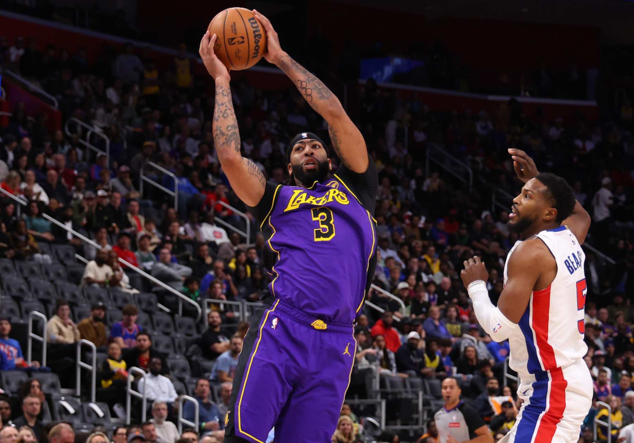 DETROIT, MICHIGAN - NOVEMBER 04: Anthony Davis #3 of the Los Angeles Lakers grabs a rebound past Malik Beasley #5 of the Detroit Pistons during the first quarter at Little Caesars Arena on November 04, 2024 in Detroit, Michigan. NOTE TO USER: User expressly acknowledges and agrees that, by downloading and/or using this photograph, user is consenting to the terms and conditions of the Getty Images License Agreement. (Photo by Gregory Shamus/Getty Images) DETROIT, MICHIGAN - NOVEMBER 04: Anthony Davis #3 of the Los Angeles Lakers grabs a rebound past Malik Beasley #5 of the Detroit Pistons during the first quarter at Little Caesars Arena on November 04, 2024 in Detroit, Michigan. NOTE TO USER: User expressly acknowledges and agrees that, by downloading and/or using this photograph, user is consenting to the terms and conditions of the Getty Images License Agreement. (Photo by Gregory Shamus/Getty Images)