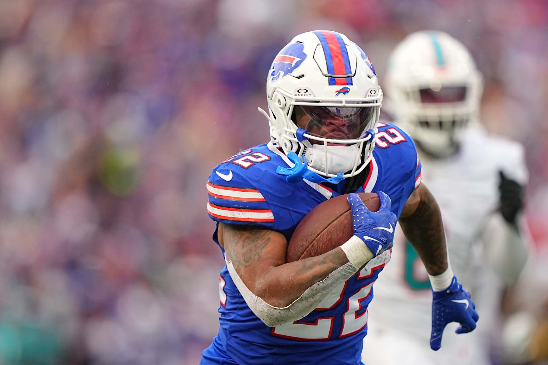 Football: Buffalo Bills  Ray Davis (22) in action, runs with the football vs Miami Dolphins at Highmark Stadium.
Orchard Park, NY 11/3/2024 
CREDIT: Erick W. Rasco (Photo by Erick W. Rasco/Sports Illustrated via Getty Images) 
(Set Number: X164637 TK1)