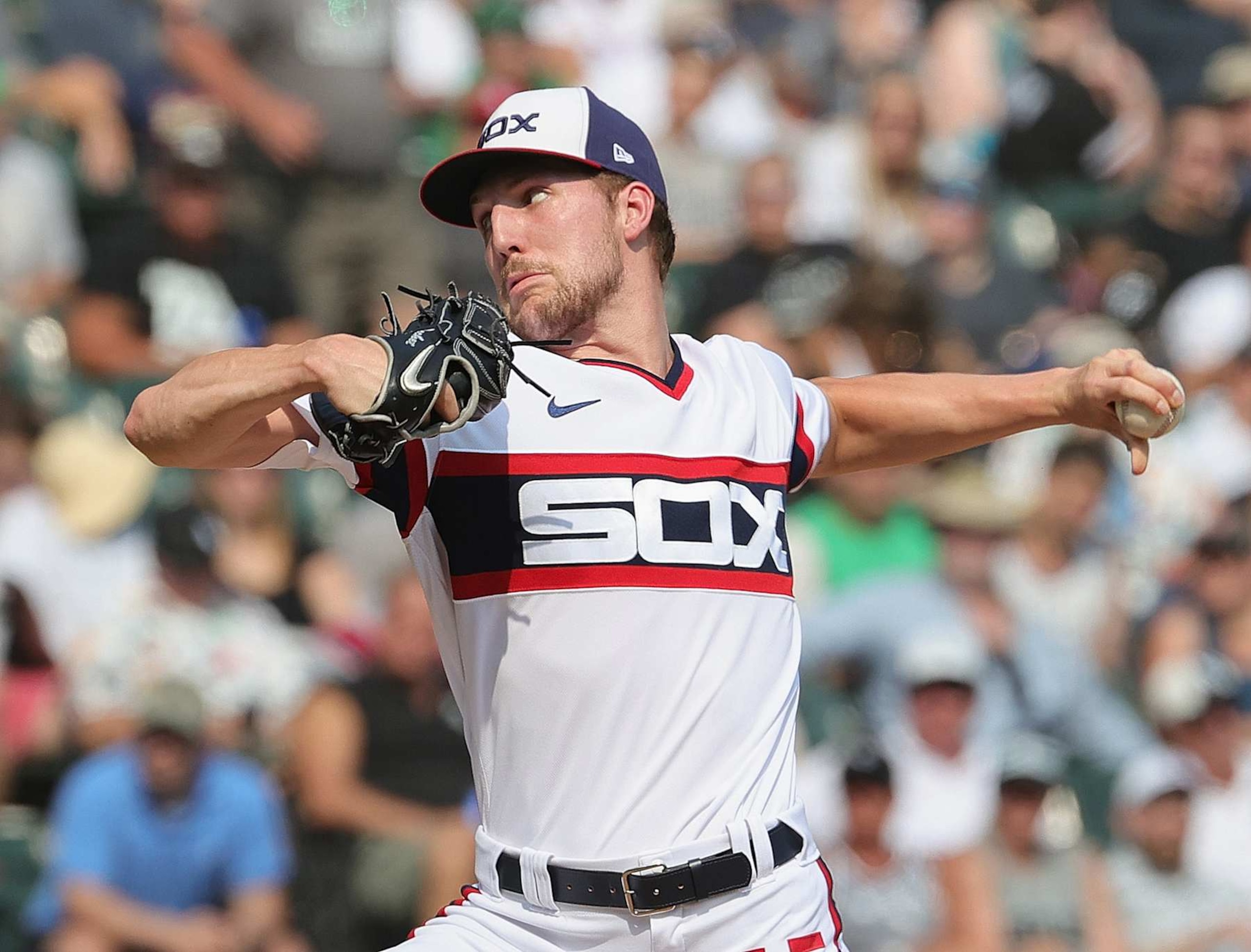 CHICAGO, ILLINOIS - SEPTEMBER 12: Garrett Crochet #45 of the Chicago White Sox pitches against the Boston Red Sox at Guaranteed Rate Field on September 12, 2021 in Chicago, Illinois. (Photo by Jonathan Daniel/Getty Images)