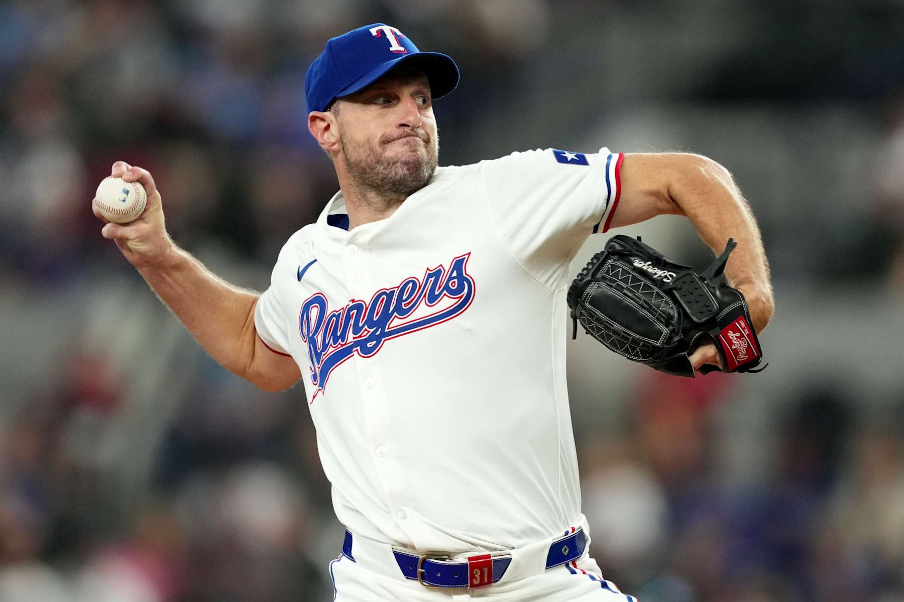 ARLINGTON, TEXAS - JULY 25: Max Scherzer #31 of the Texas Rangers pitches during the first inning against the Chicago White Sox at Globe Life Field on July 25, 2024 in Arlington, Texas. (Photo by Sam Hodde/Getty Images)