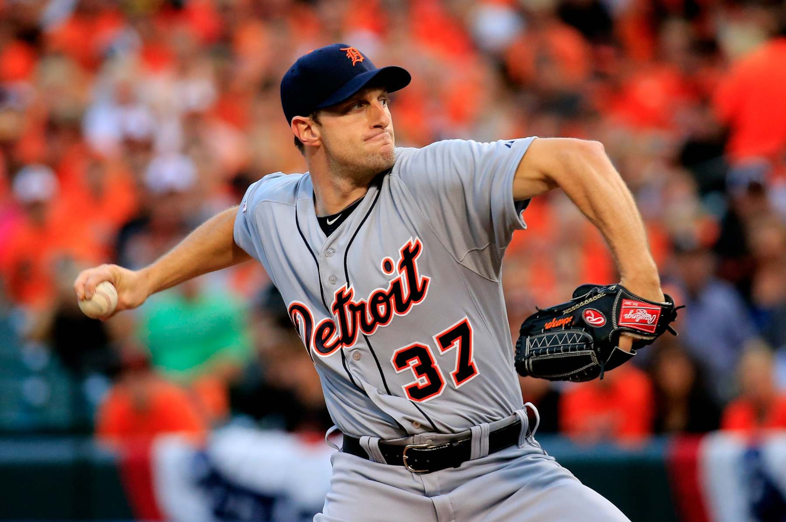BALTIMORE, MD - OCTOBER 02: Max Scherzer #37 of the Detroit Tigers throws a pitch in the first inning against the Baltimore Orioles during Game One of the American League Division Series at Oriole Park at Camden Yards on October 2, 2014 in Baltimore, Maryland. (Photo by Rob Carr/Getty Images) BALTIMORE, MD - OCTOBER 02: Max Scherzer #37 of the Detroit Tigers throws a pitch in the first inning against the Baltimore Orioles during Game One of the American League Division Series at Oriole Park at Camden Yards on October 2, 2014 in Baltimore, Maryland. (Photo by Rob Carr/Getty Images)