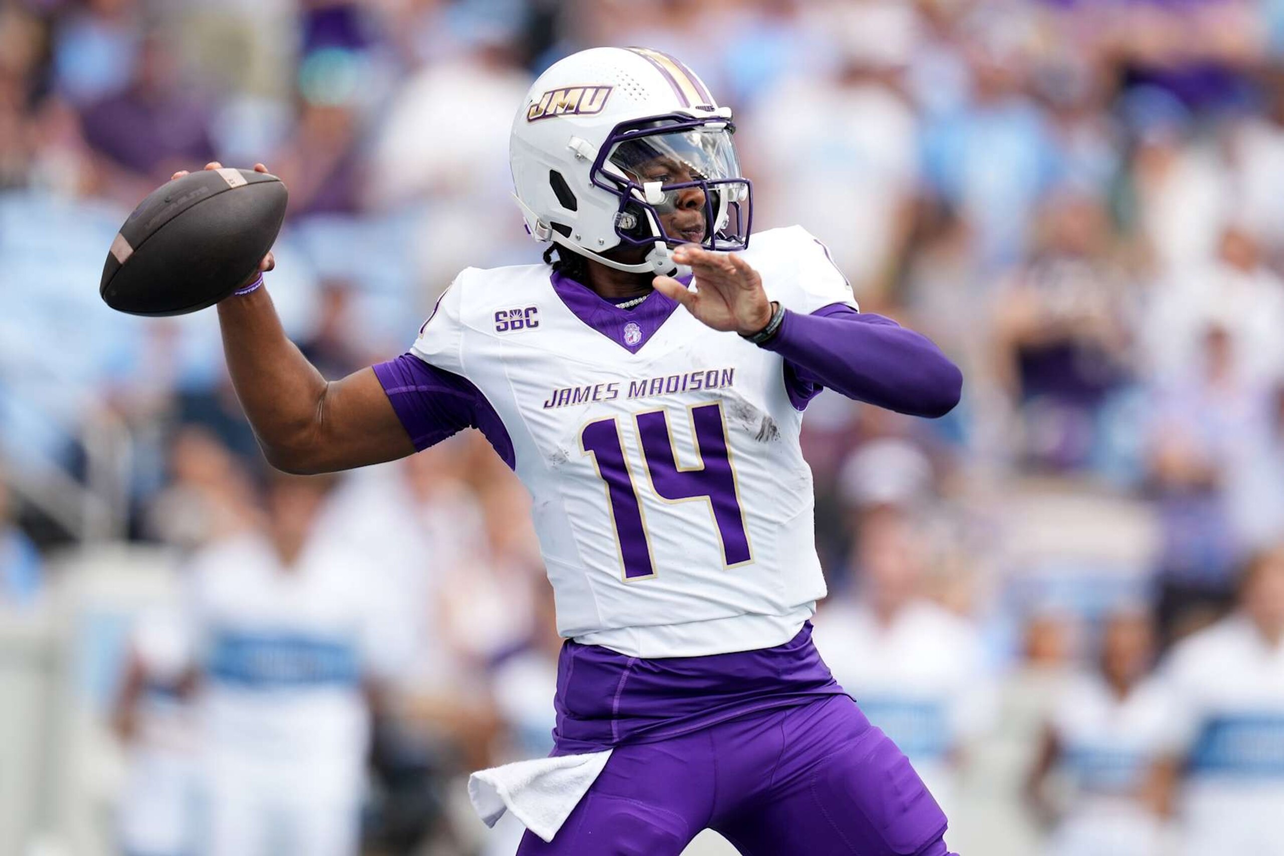 James Madison QB Alonza Barnett III James Madison QB Alonza Barnett III
