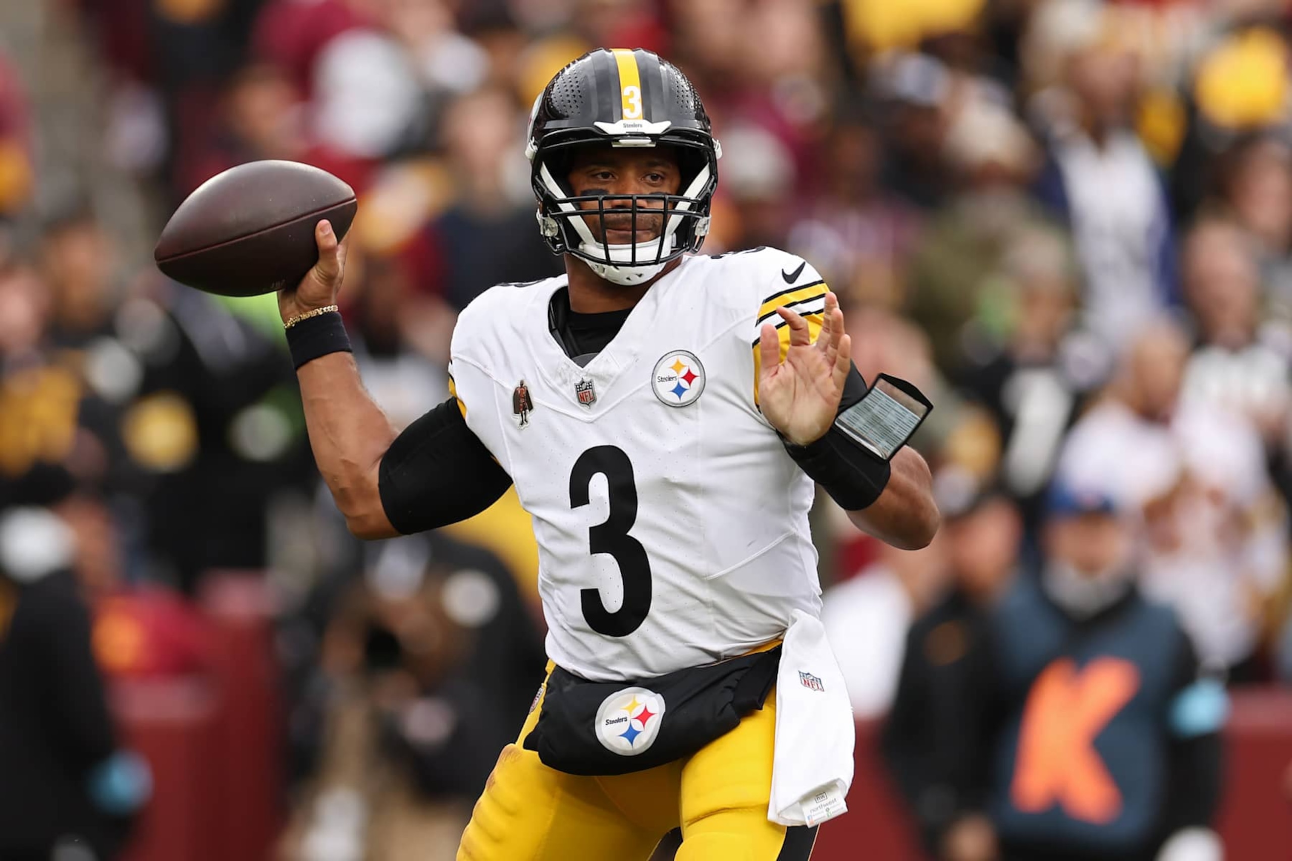 LANDOVER, MARYLAND - NOVEMBER 10: Russell Wilson #3 of the Pittsburgh Steelers passes in the first quarter of a game against the Washington Commanders at Northwest Stadium on November 10, 2024 in Landover, Maryland. (Photo by Scott Taetsch/Getty Images)